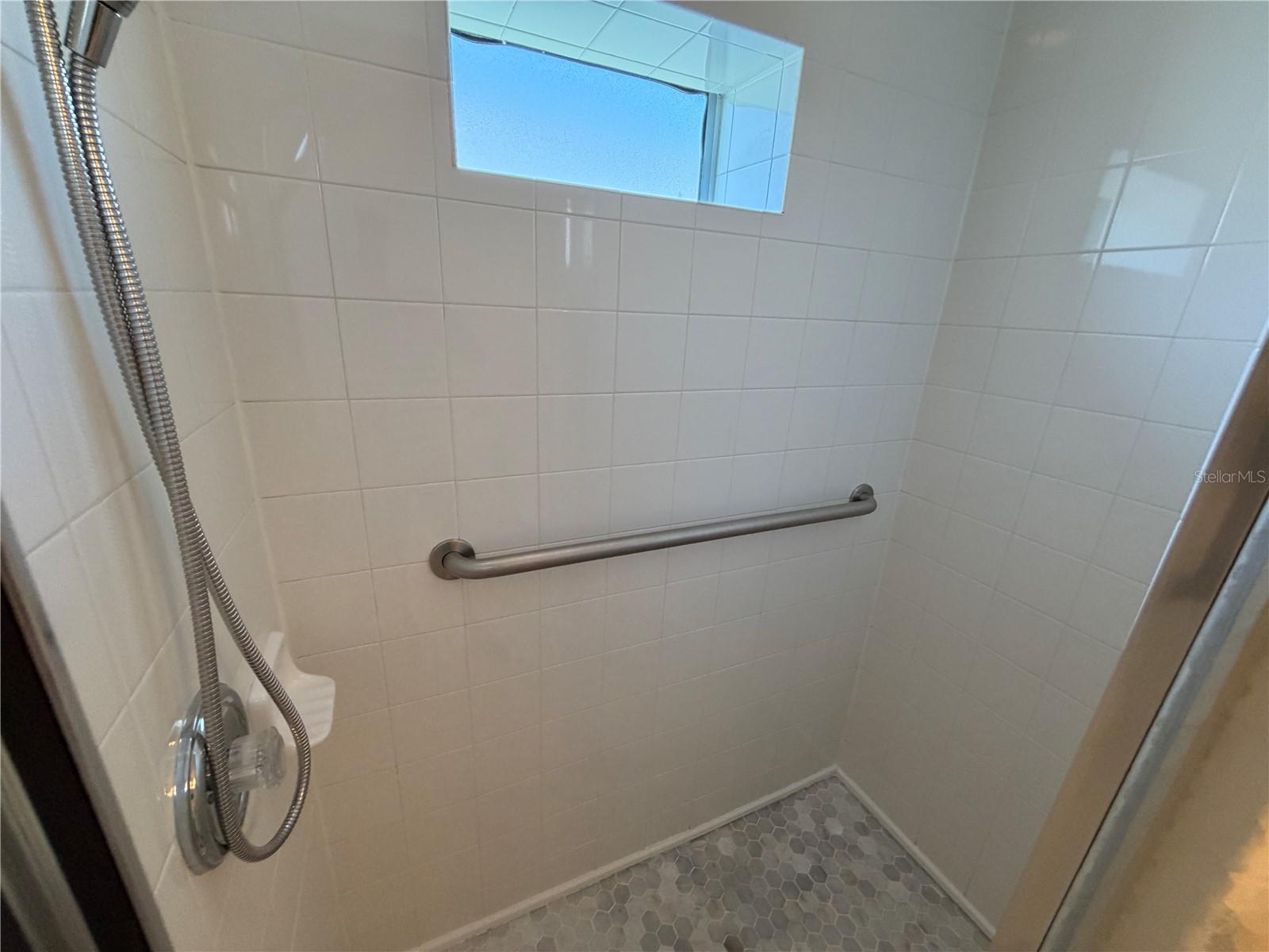 546 TROUT LN — photo 29