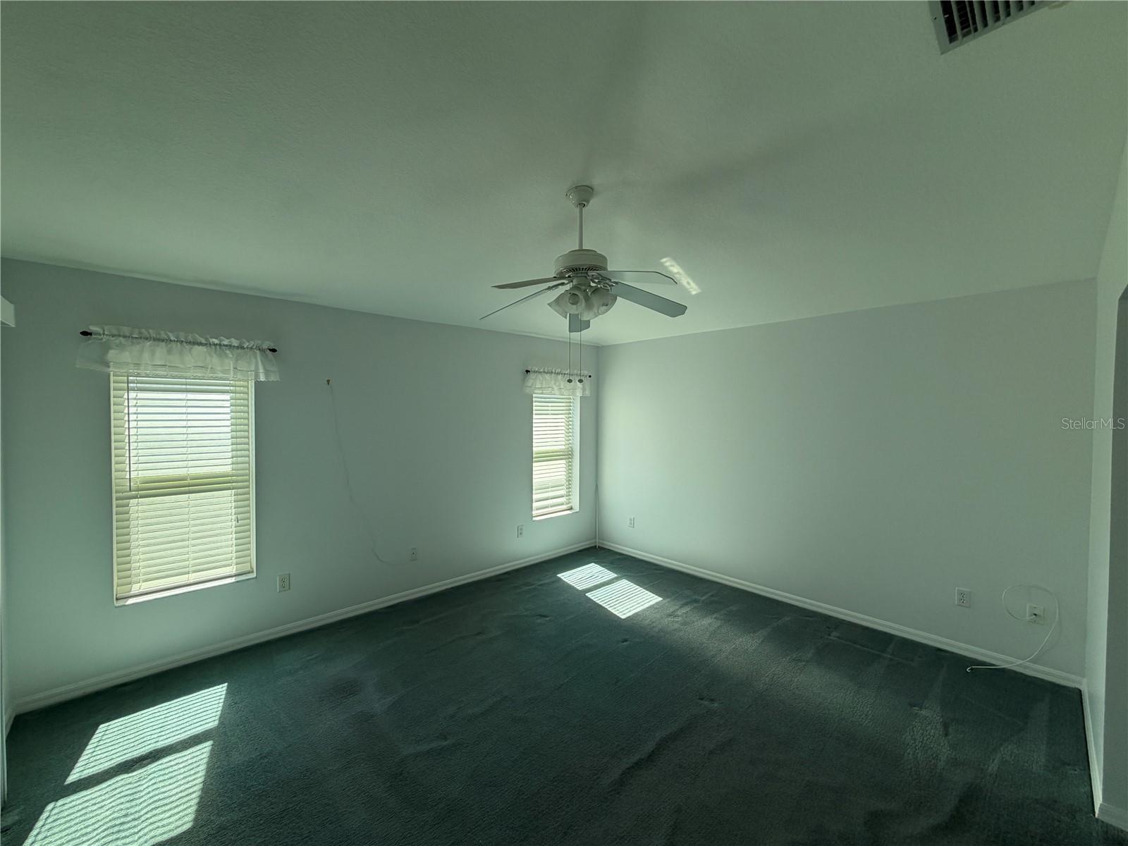 546 TROUT LN — photo 30