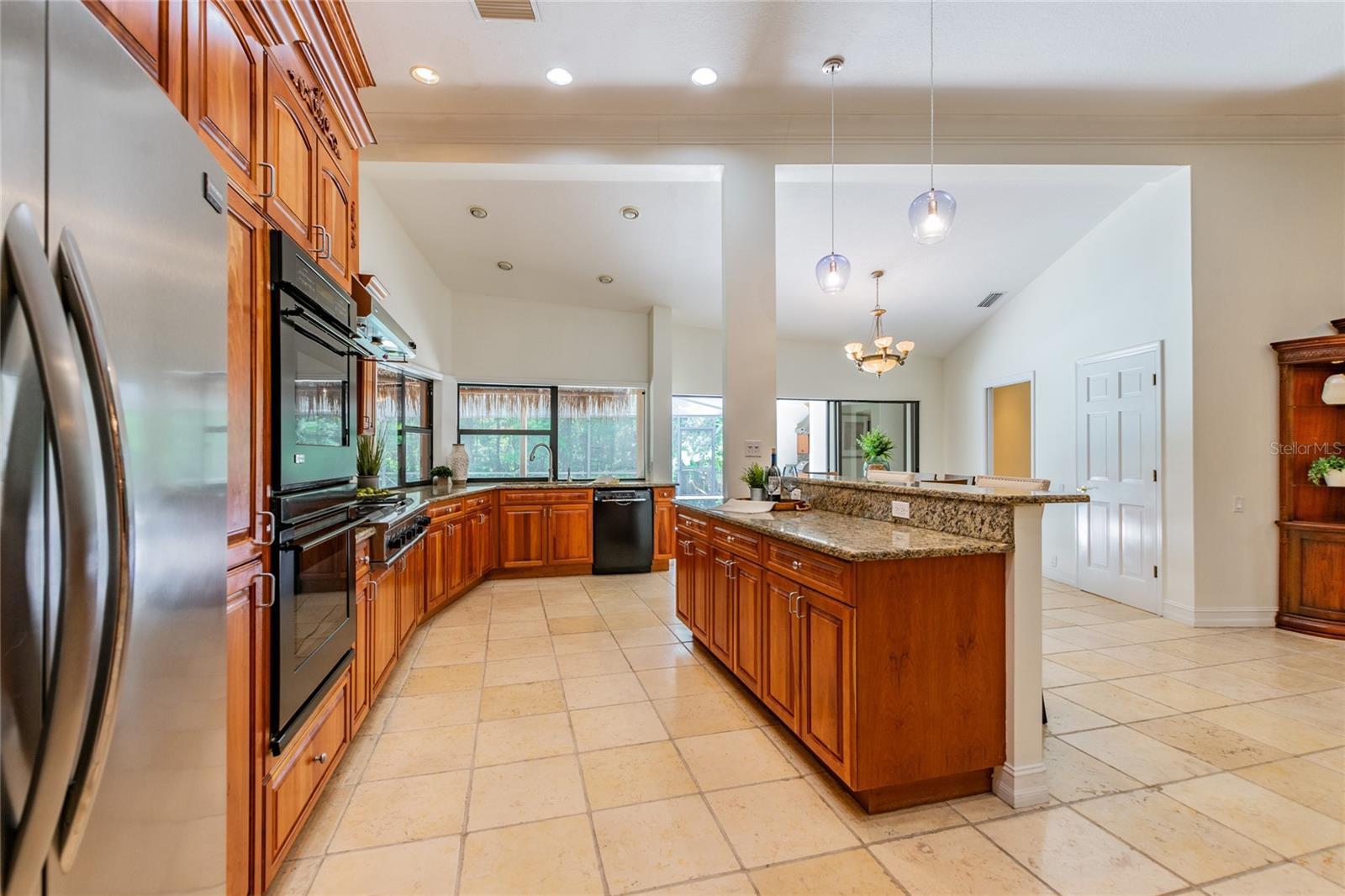 5313 BURCHETTE RD — photo 4