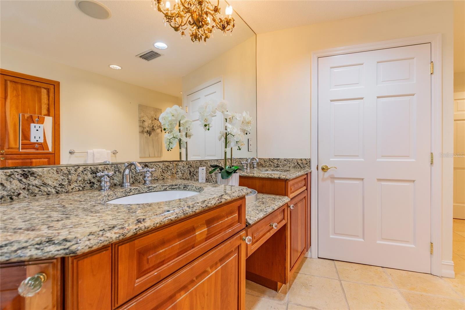 5313 BURCHETTE RD — photo 36