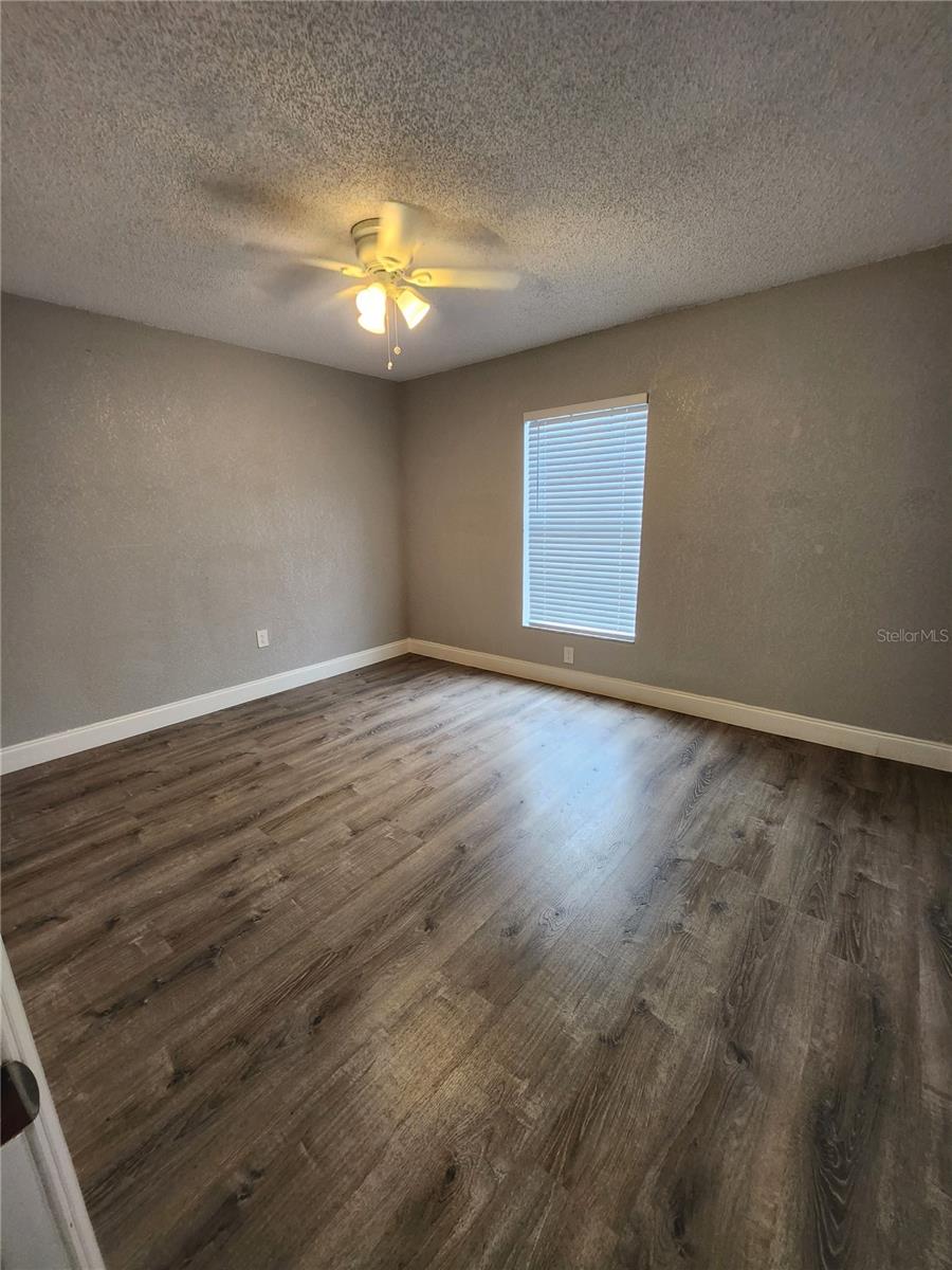 5716 N LINCOLN AVE #D — photo 8