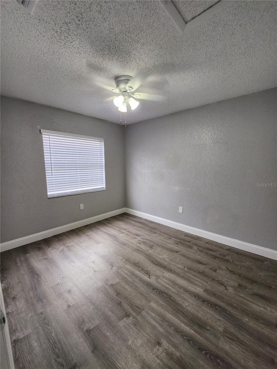 5716 N LINCOLN AVE #D — photo 11