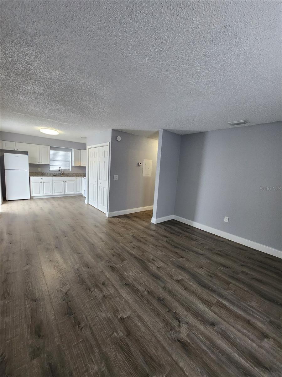 5716 N LINCOLN AVE #D — photo 4
