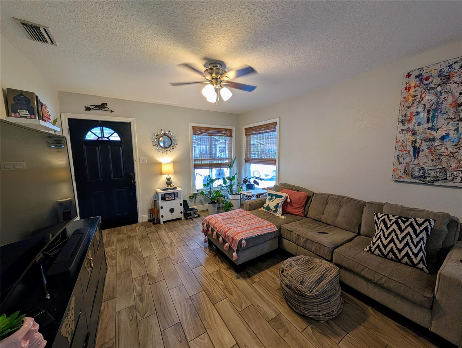 1008 E HAMILTON AVE — photo 5
