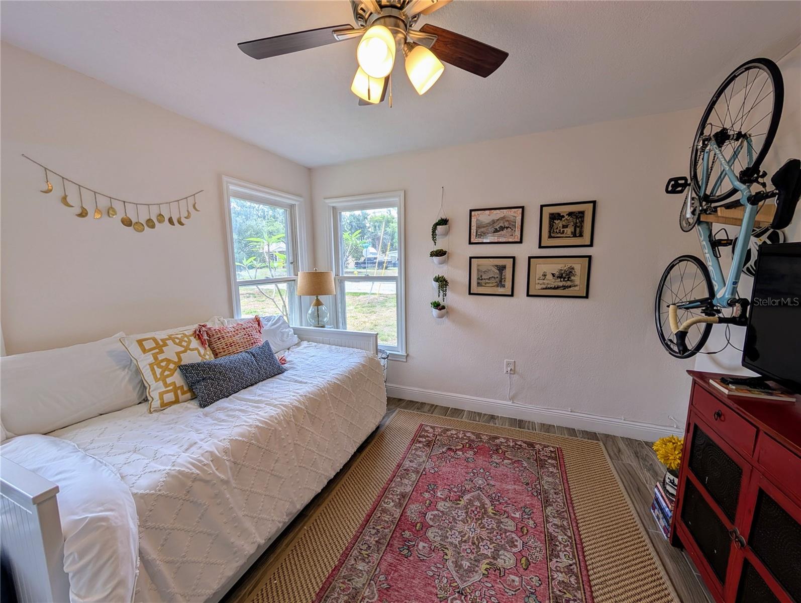 1008 E HAMILTON AVE — photo 6