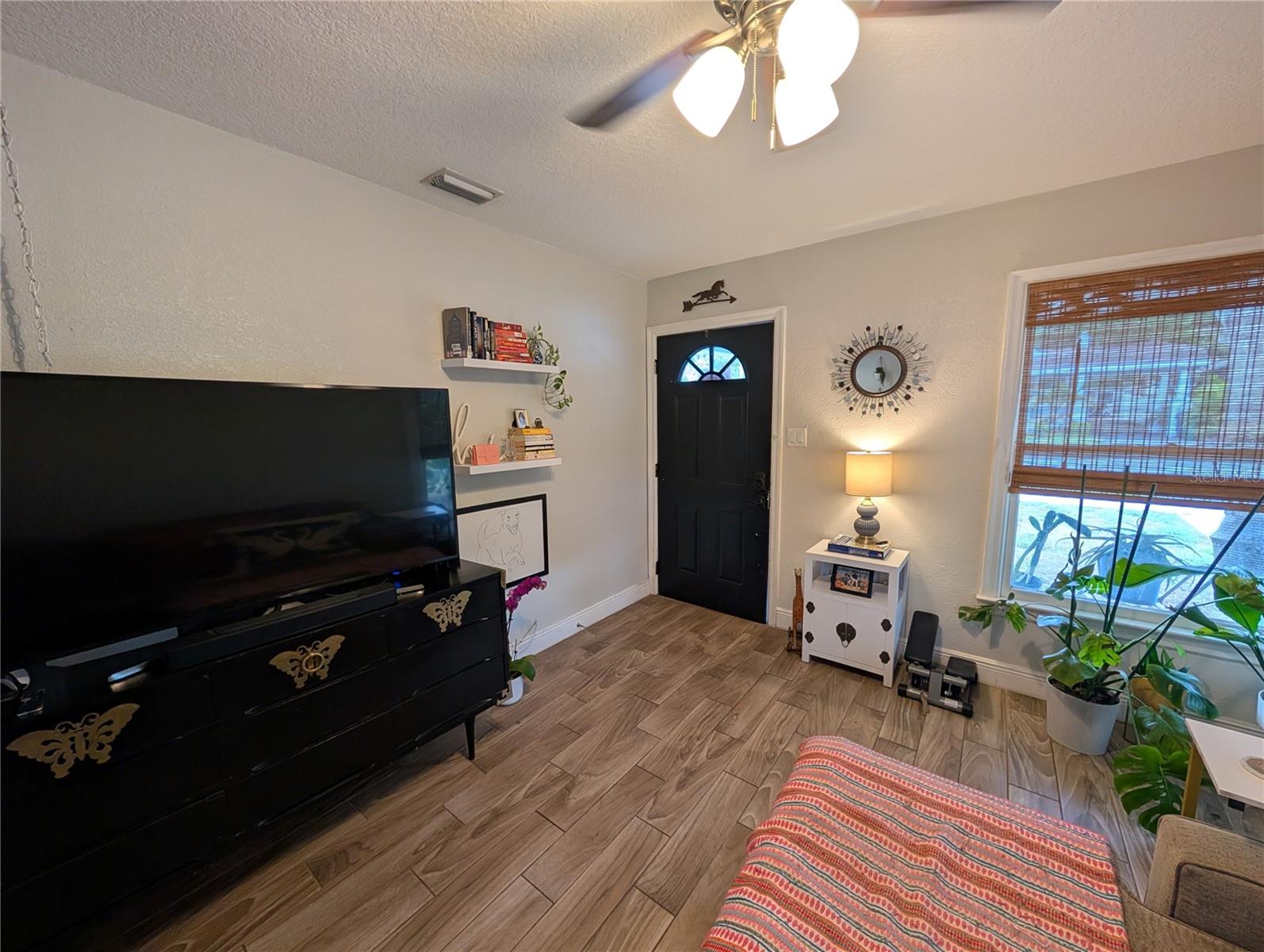1008 E HAMILTON AVE — photo 25