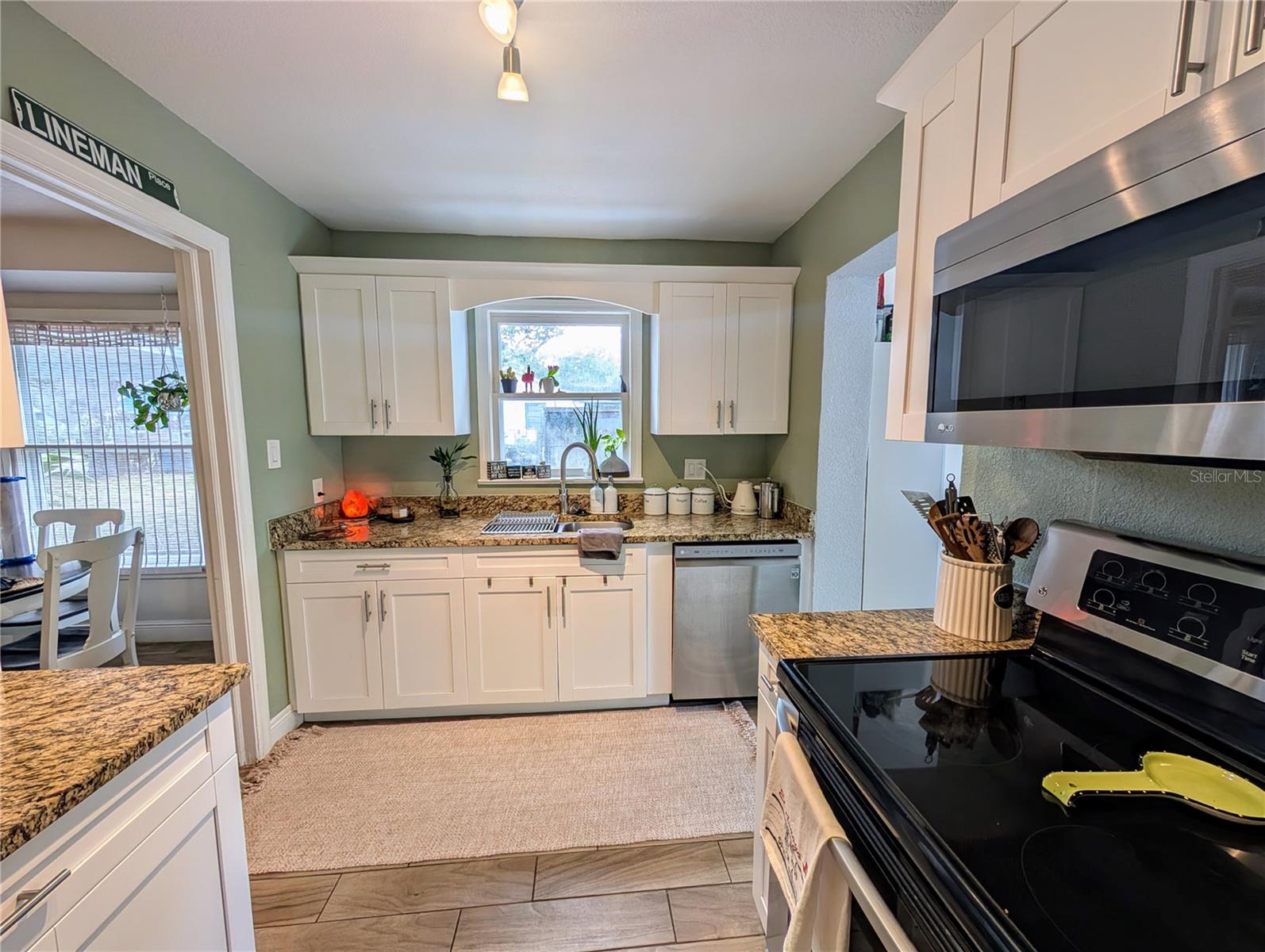 1008 E HAMILTON AVE — photo 12