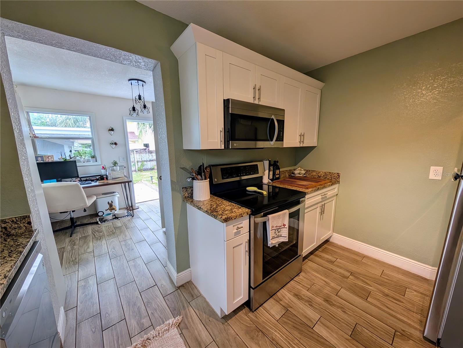1008 E HAMILTON AVE — photo 11