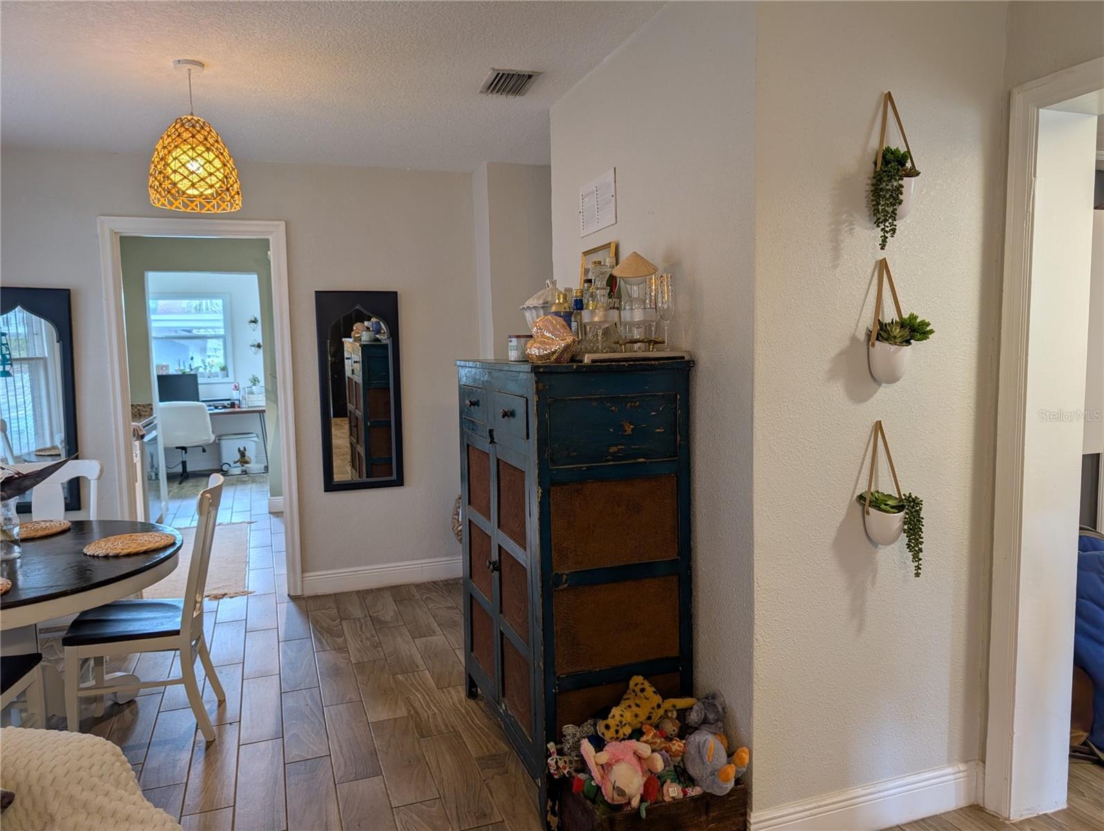 1008 E HAMILTON AVE — photo 23