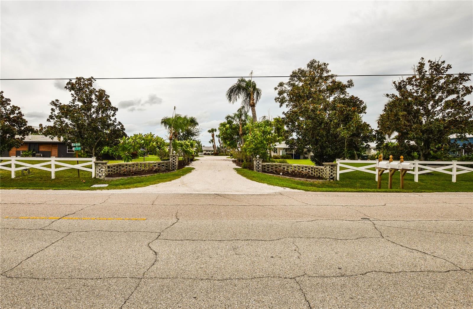 321 BAYSHORE RD — photo 10