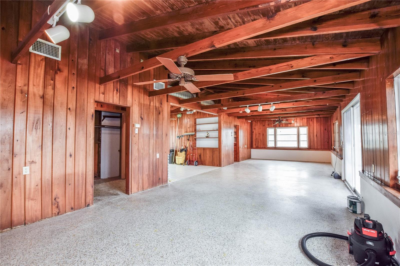 321 BAYSHORE RD — photo 22