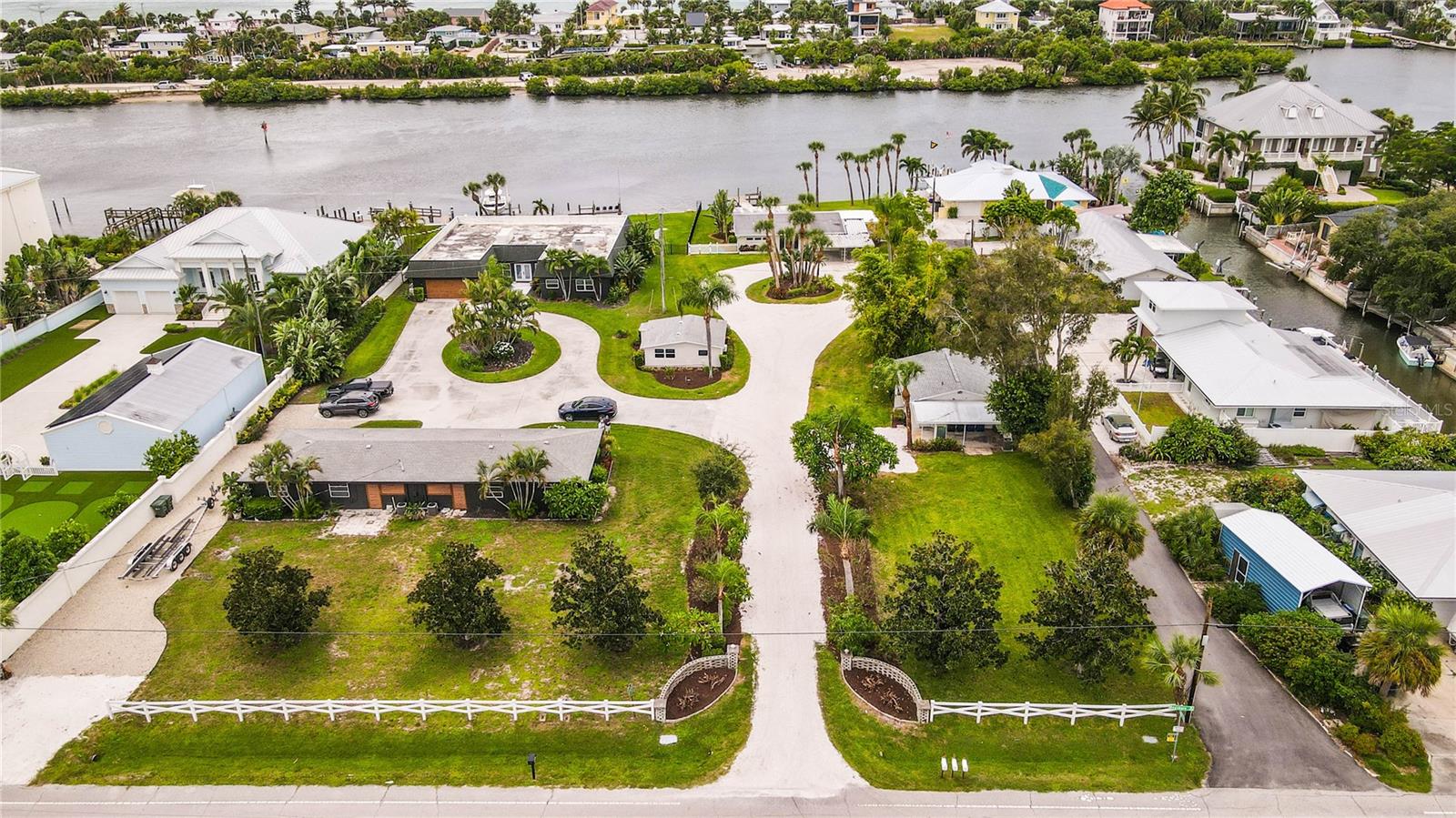321 BAYSHORE RD — photo 2