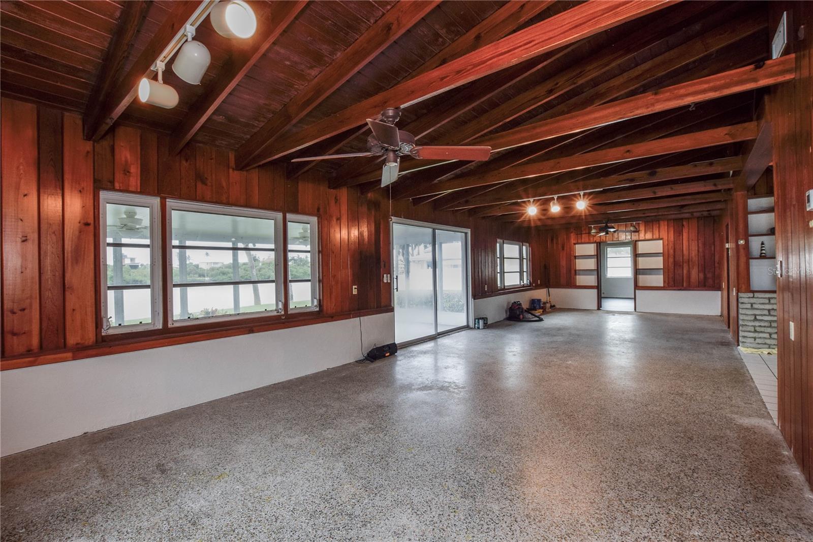 321 BAYSHORE RD — photo 18
