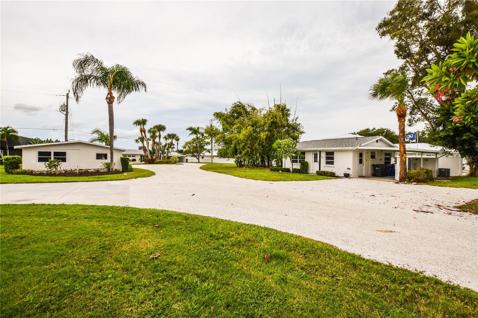 321 BAYSHORE RD — photo 36