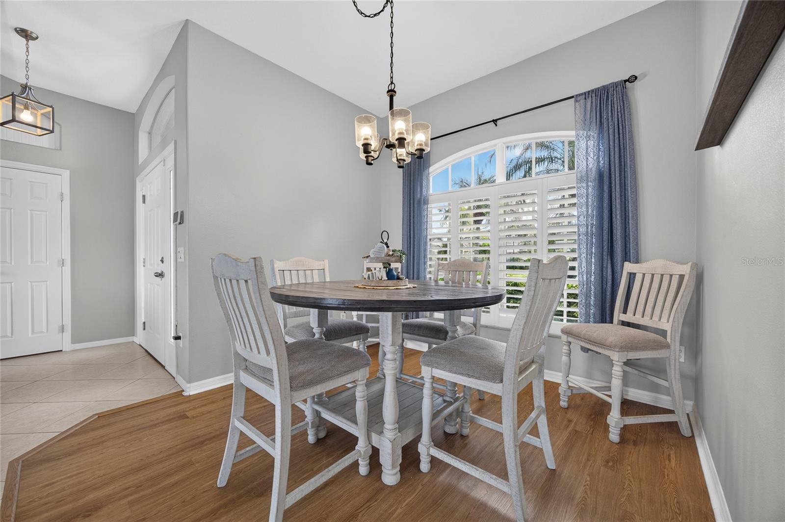 5660 RIVIERA CT — photo 10