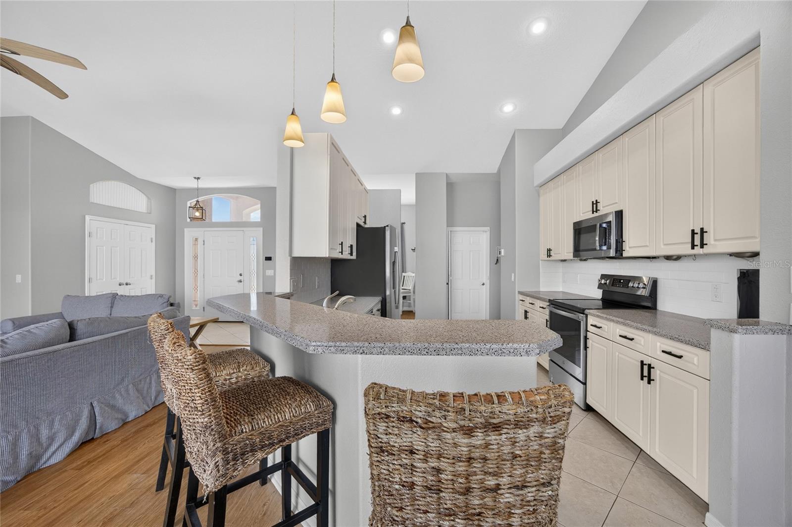 5660 RIVIERA CT — photo 14