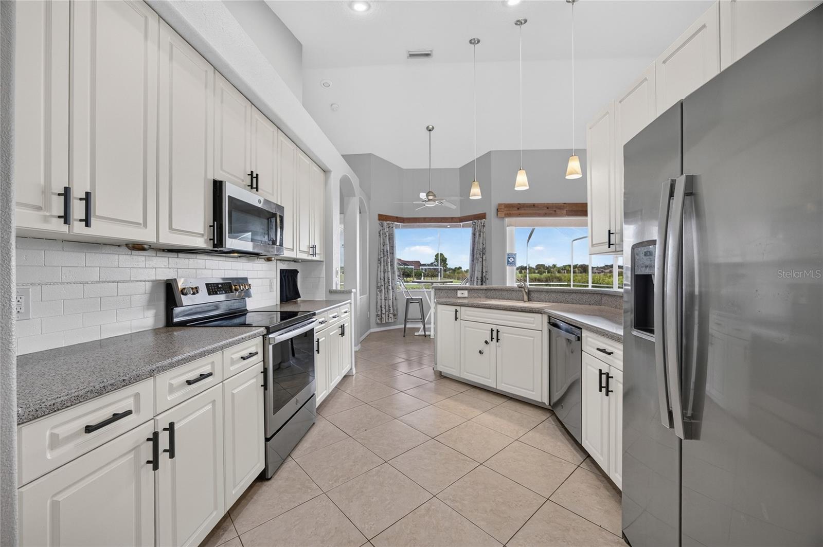 5660 RIVIERA CT — photo 11