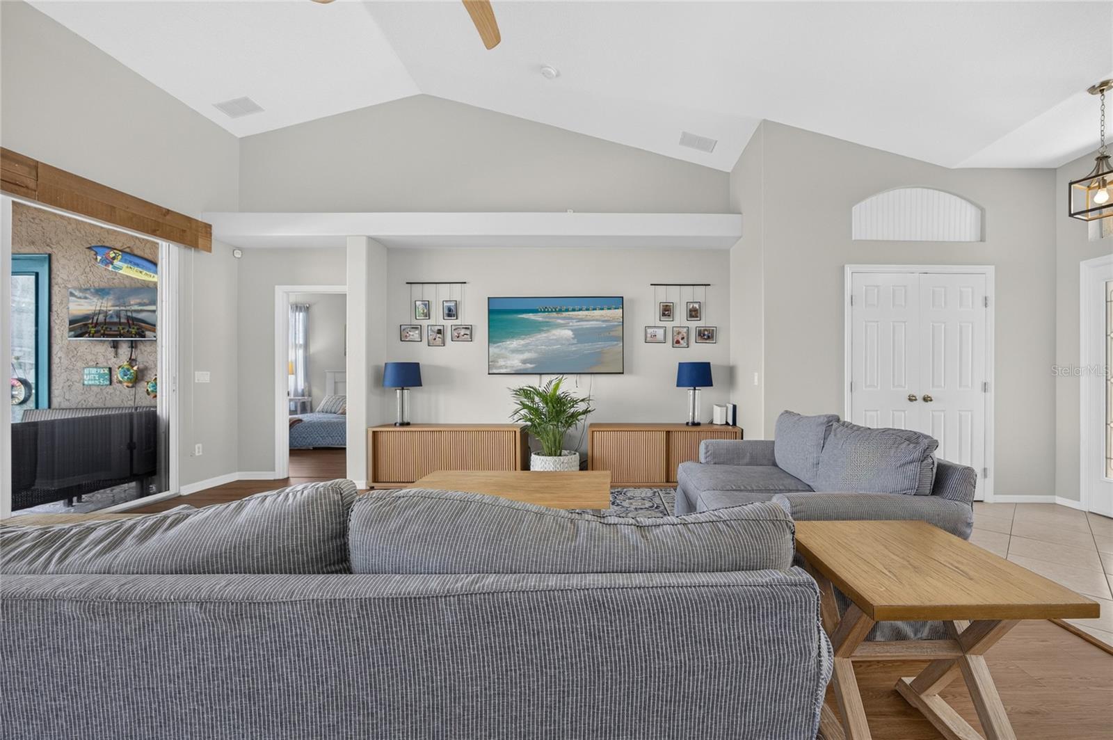 5660 RIVIERA CT — photo 7