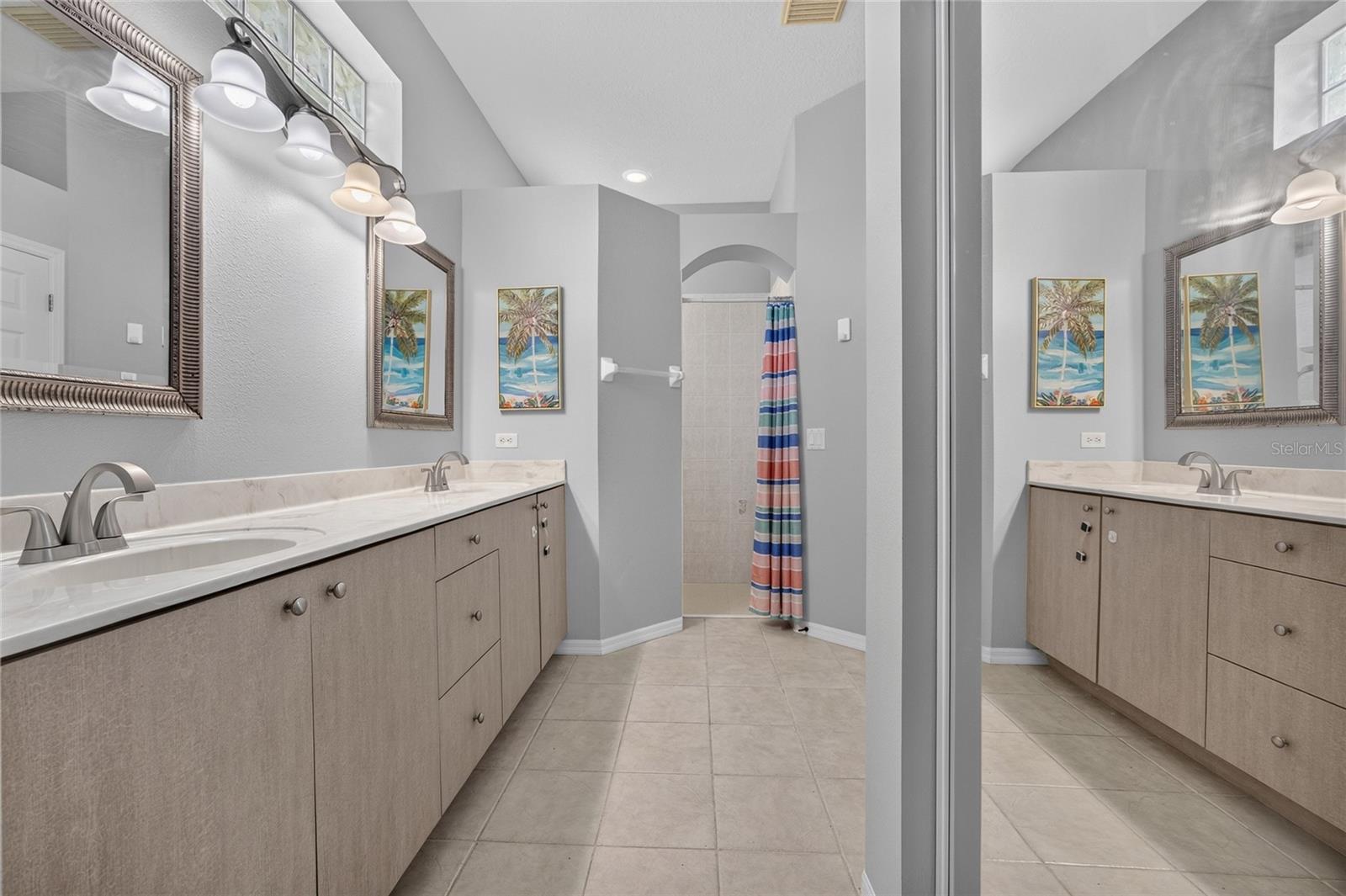 5660 RIVIERA CT — photo 20