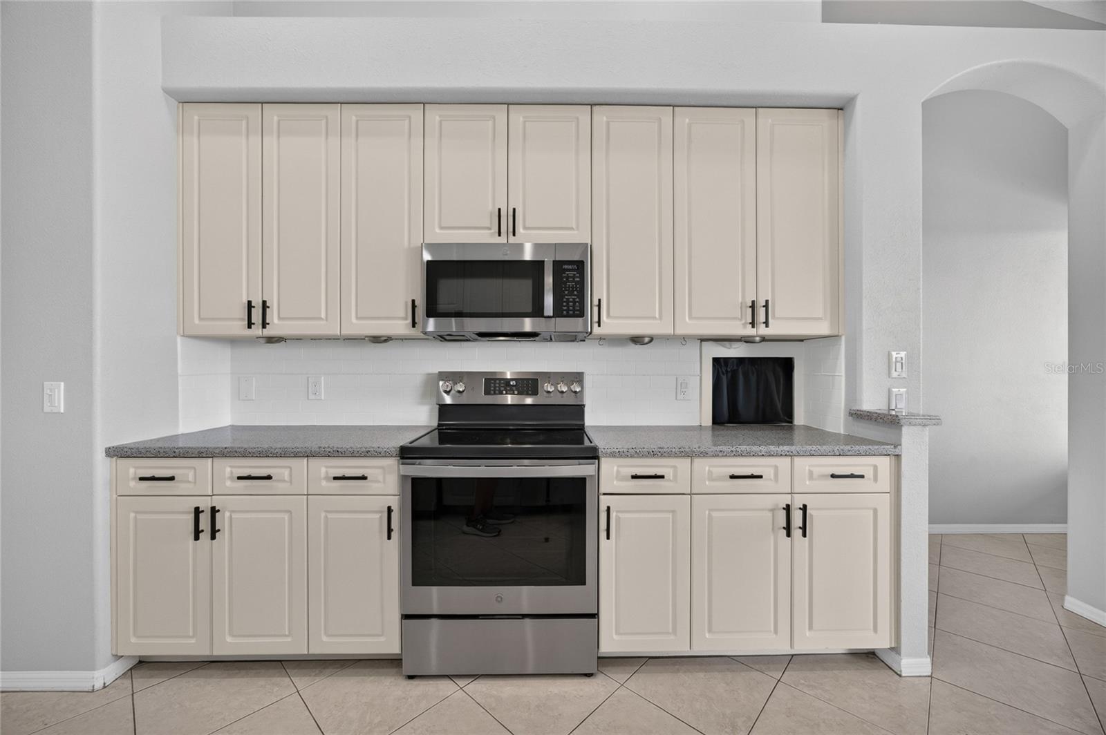 5660 RIVIERA CT — photo 13