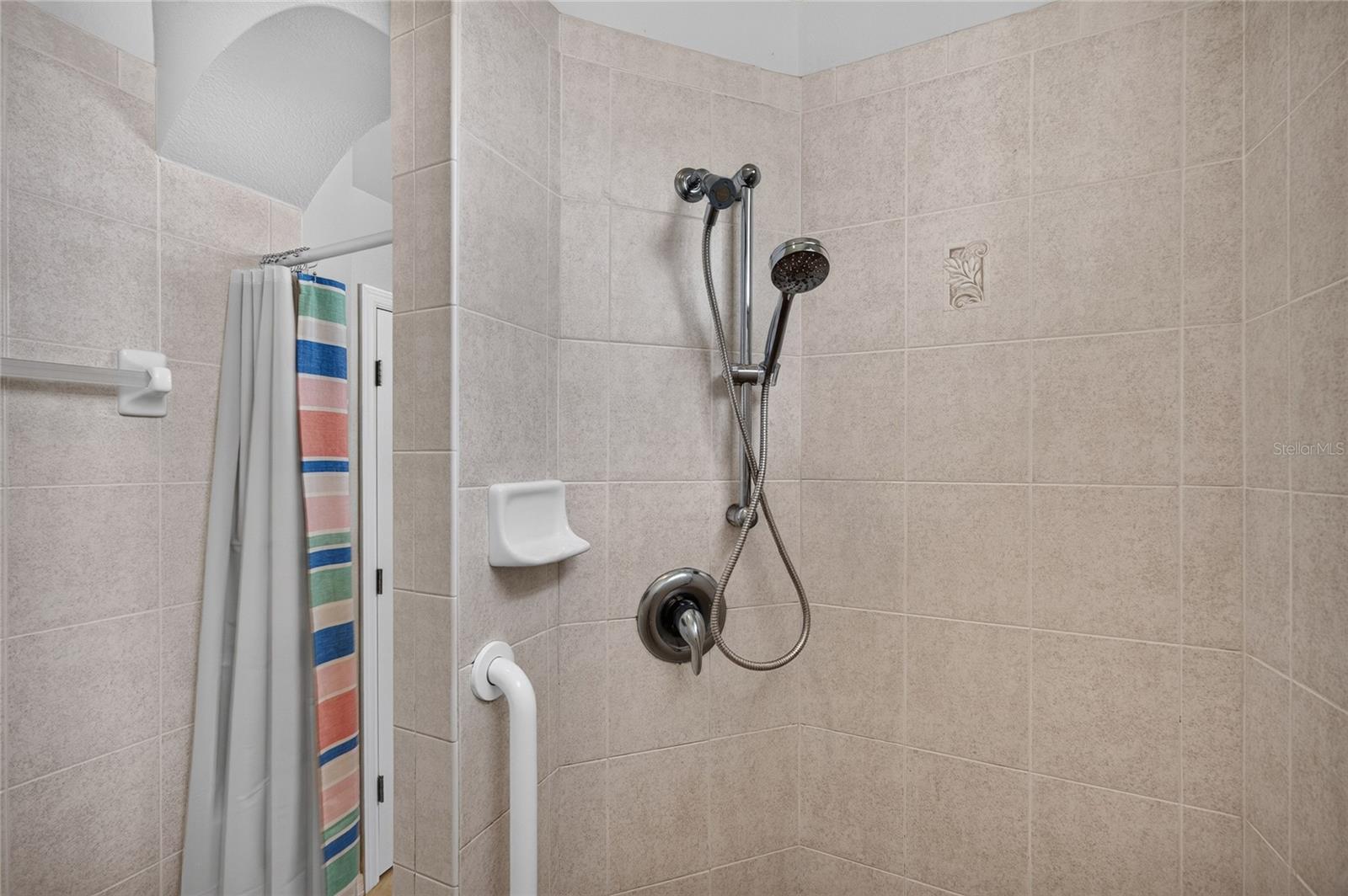 5660 RIVIERA CT — photo 21