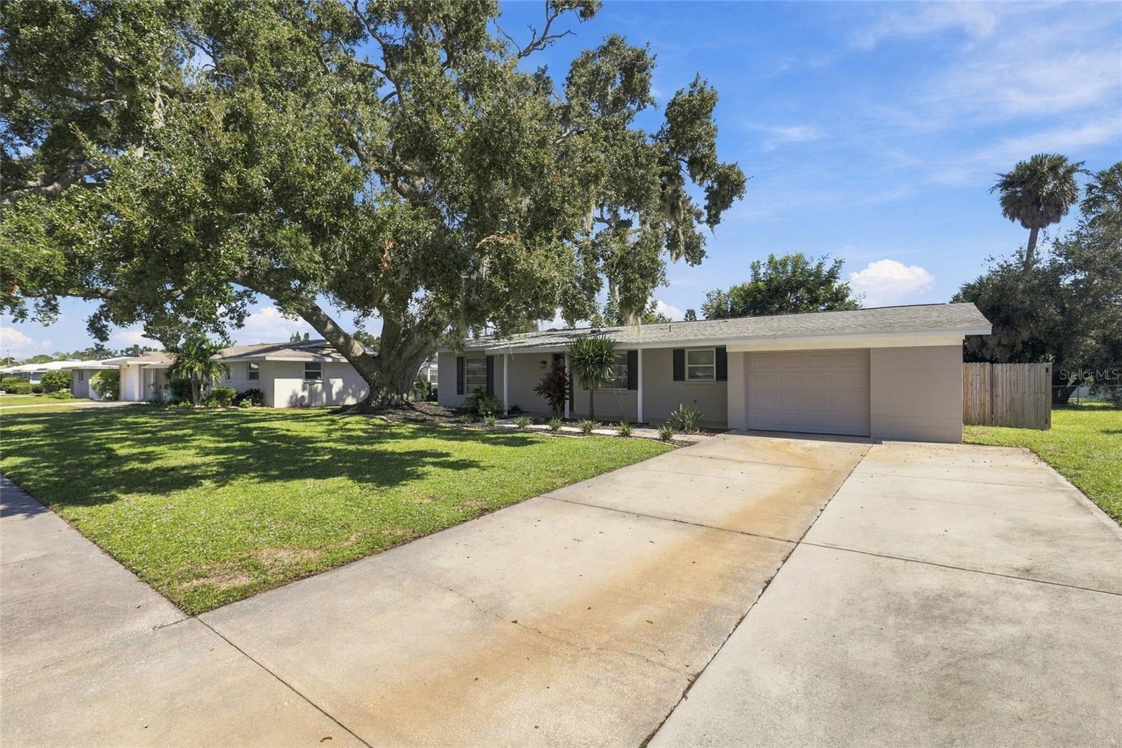 6821 ANCHOR WAY — photo 31