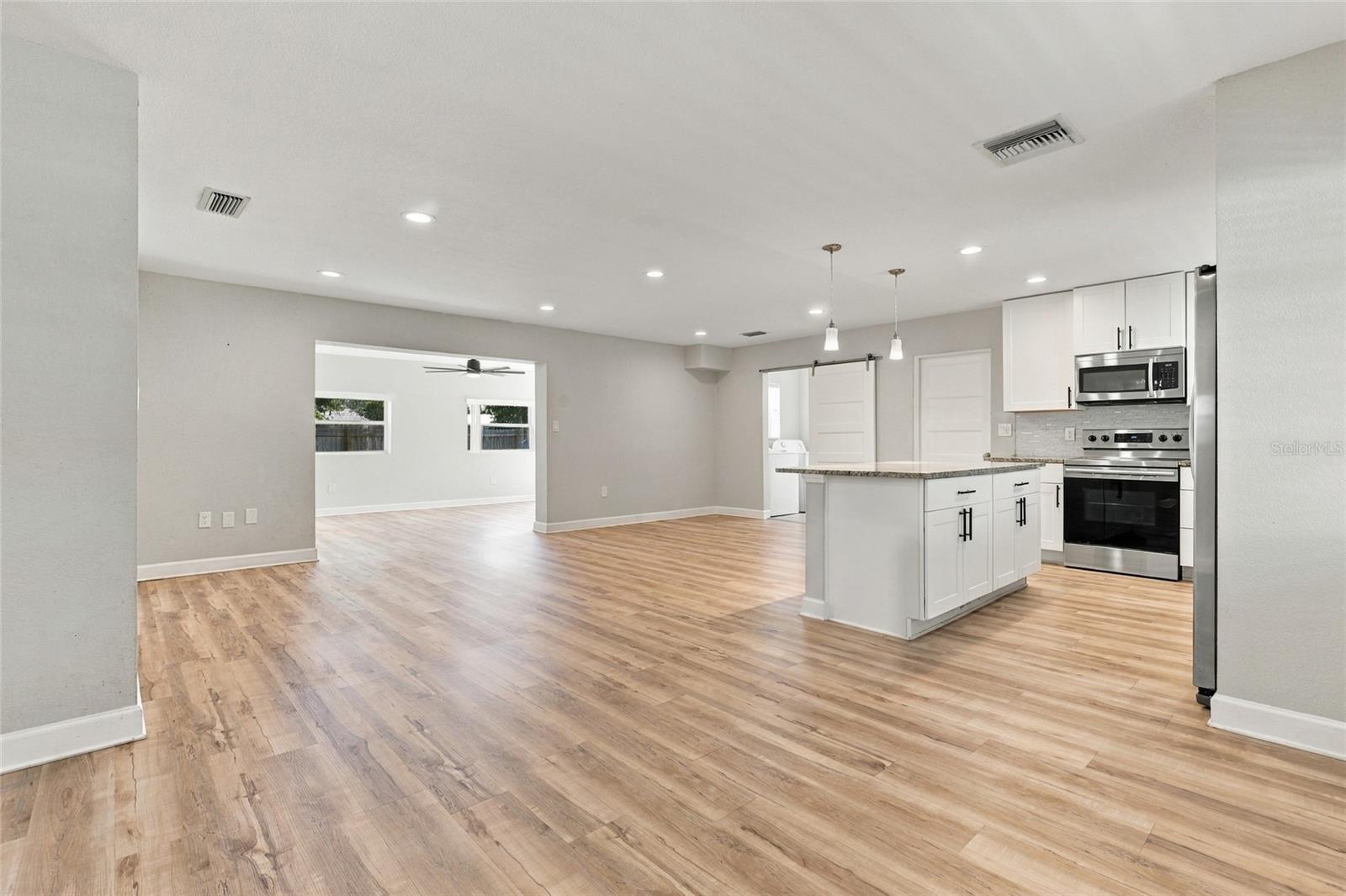 6821 ANCHOR WAY — photo 12