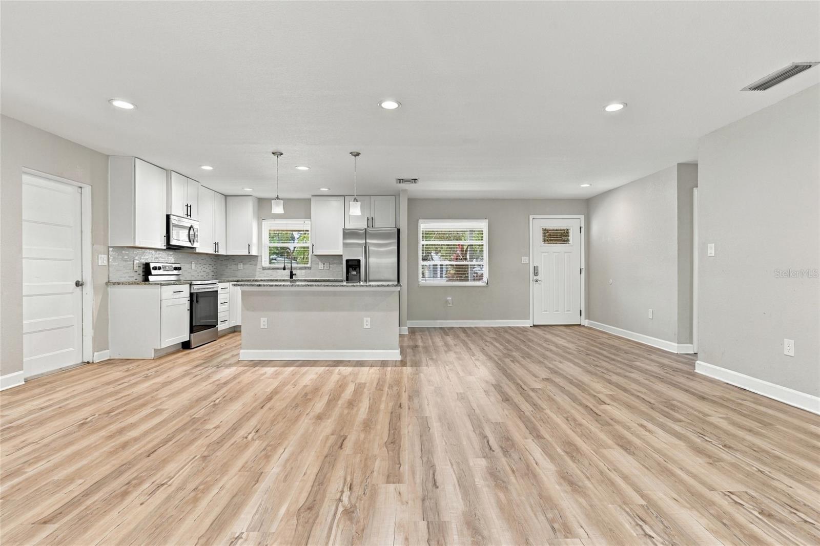 6821 ANCHOR WAY — photo 3