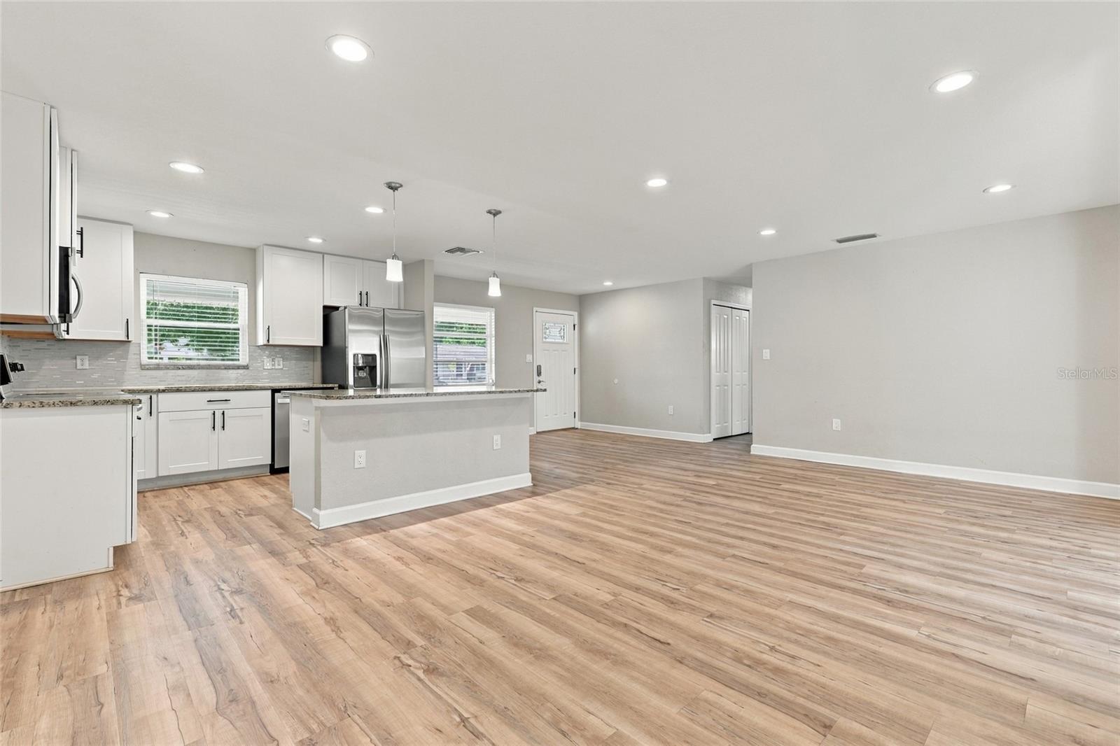 6821 ANCHOR WAY — photo 4