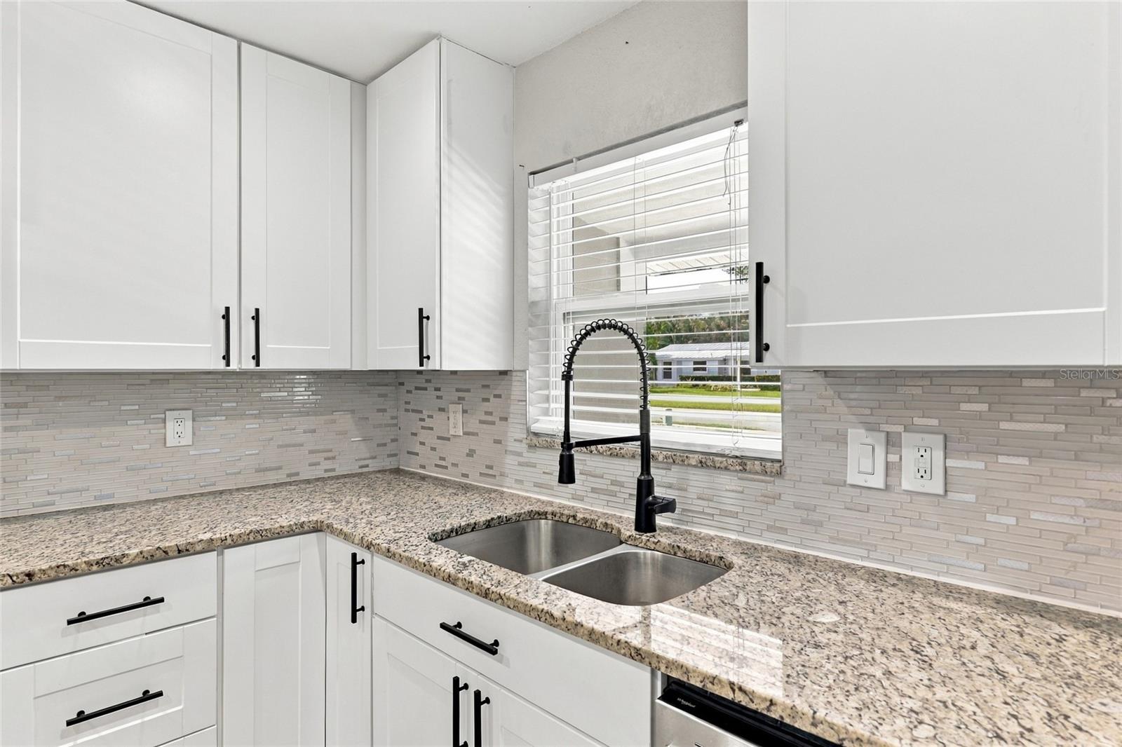 6821 ANCHOR WAY — photo 9