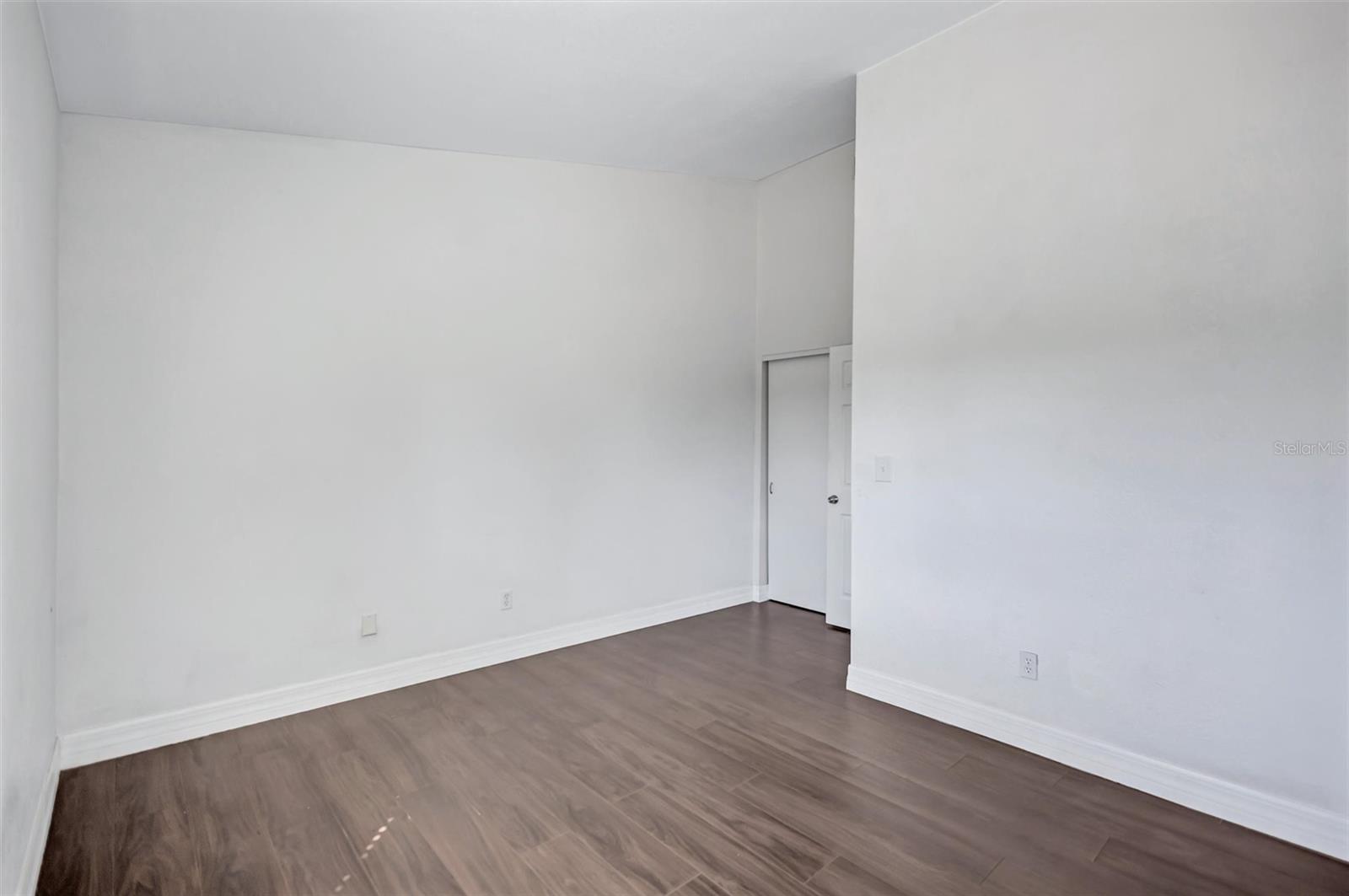 4515 LA CAPRI CT — photo 19