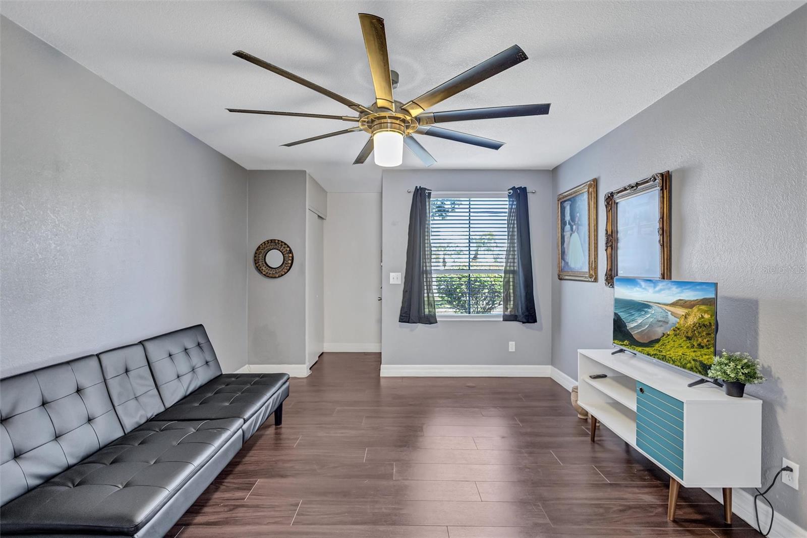 4515 LA CAPRI CT — photo 8