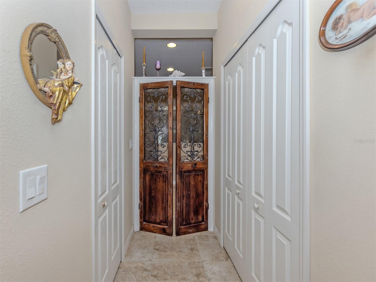 1175 COLLIER PL — photo 17
