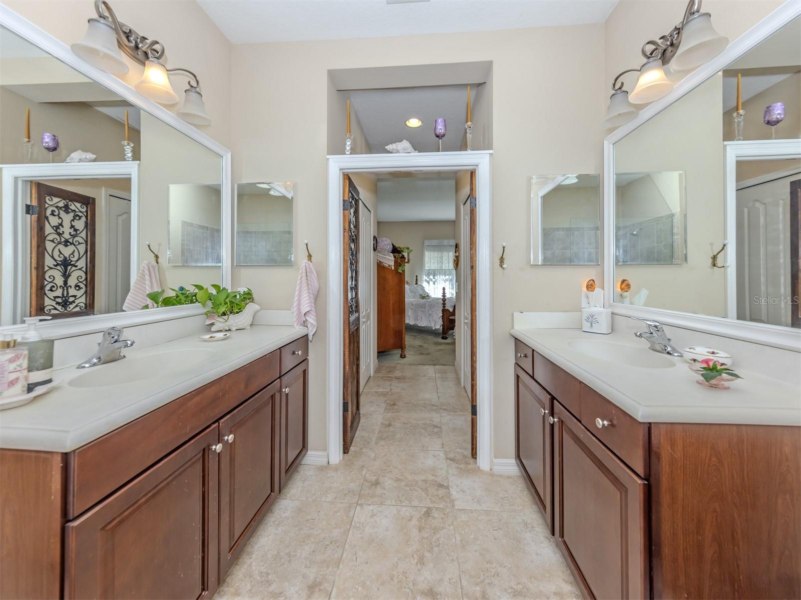 1175 COLLIER PL — photo 18