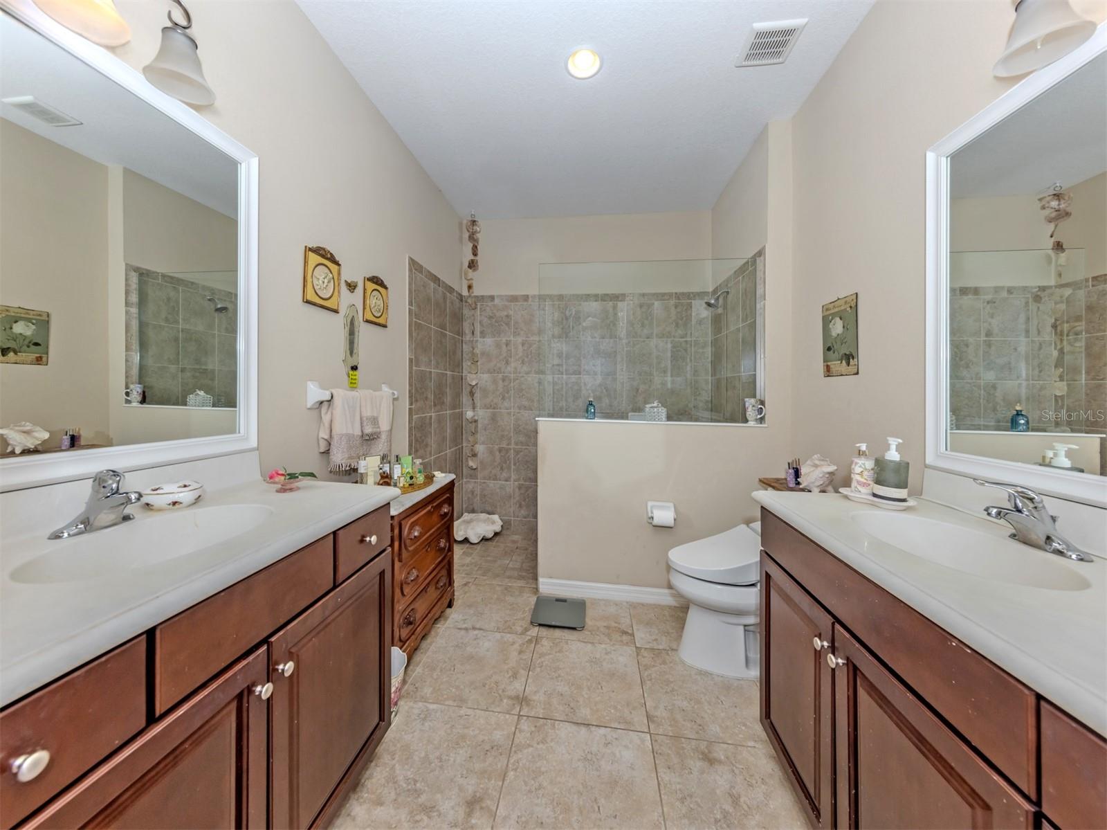 1175 COLLIER PL — photo 19