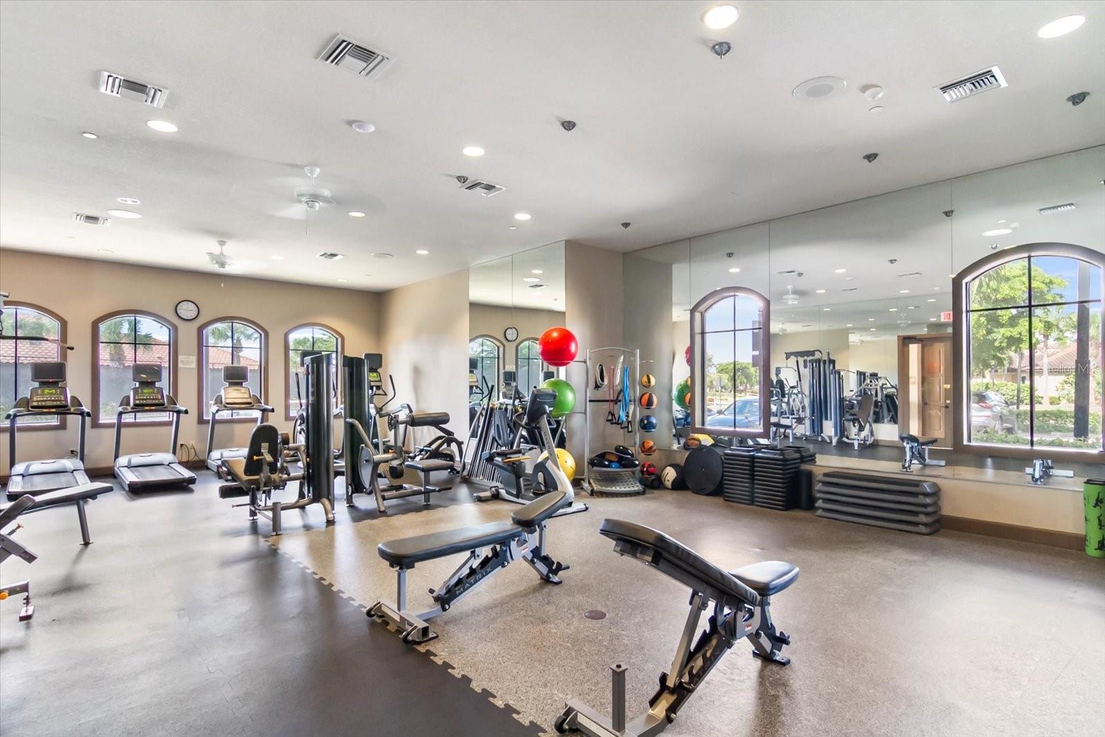 8227 VARENNA DR — photo 45