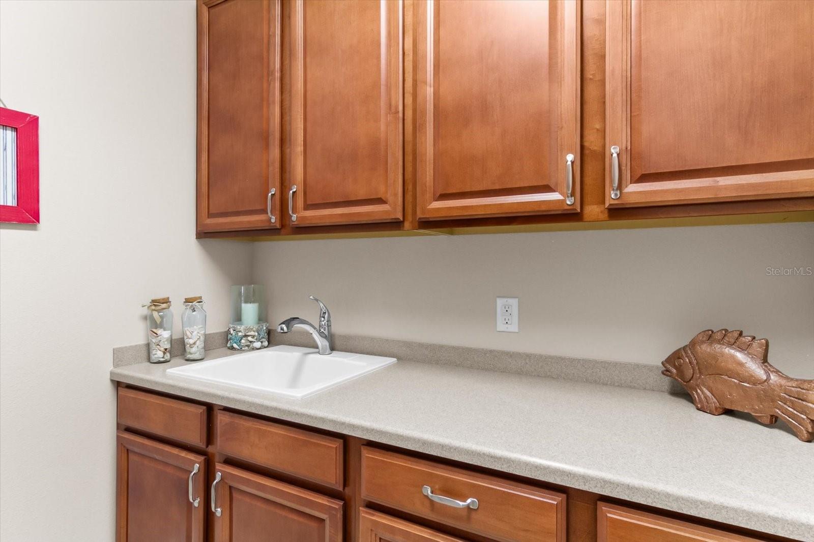8227 VARENNA DR — photo 26