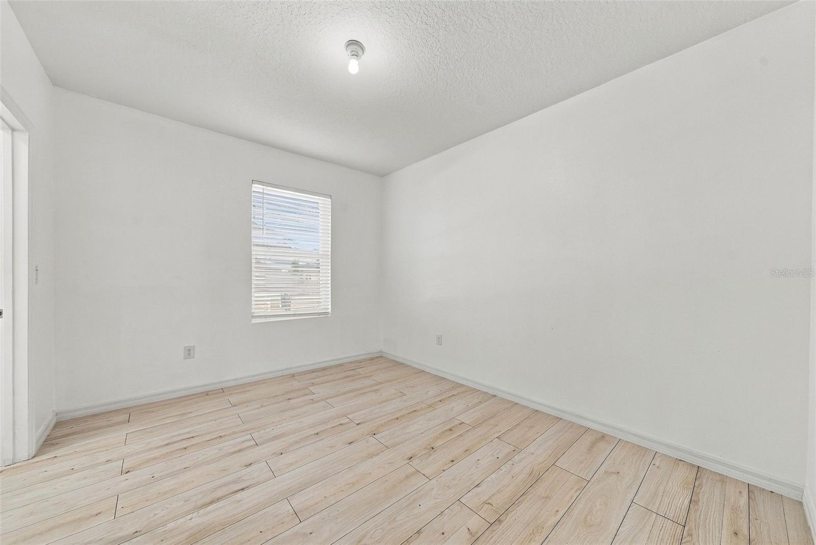 8028 PELICAN REED CIR — photo 27