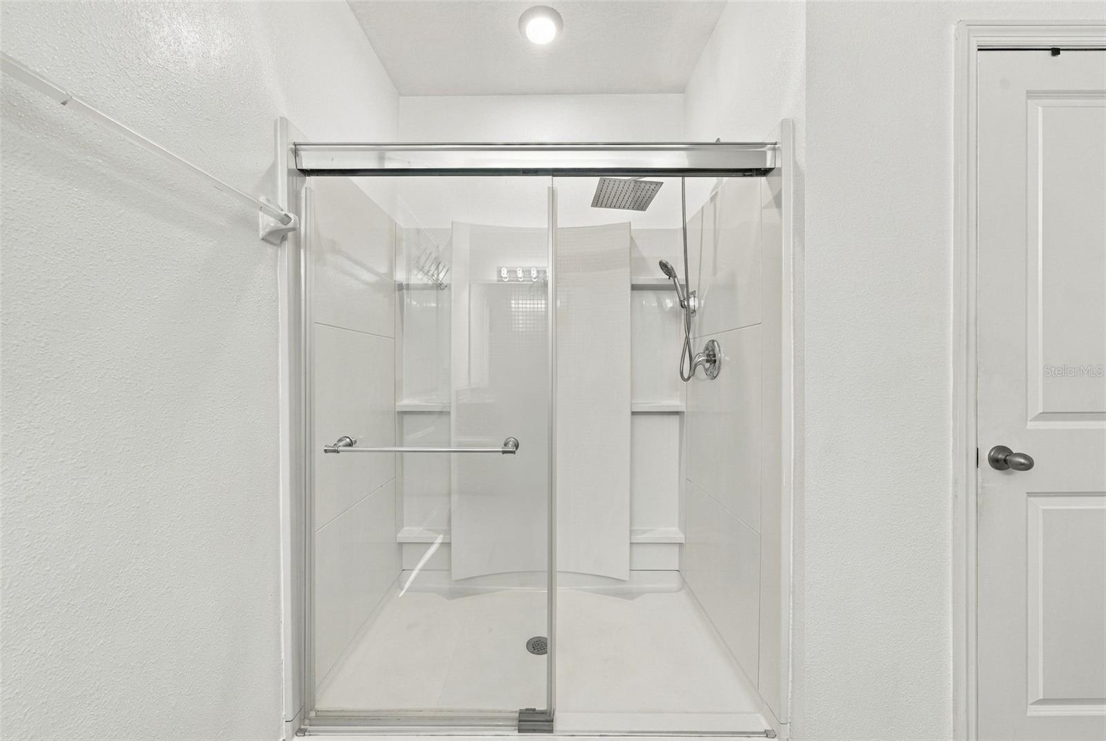 8028 PELICAN REED CIR — photo 22