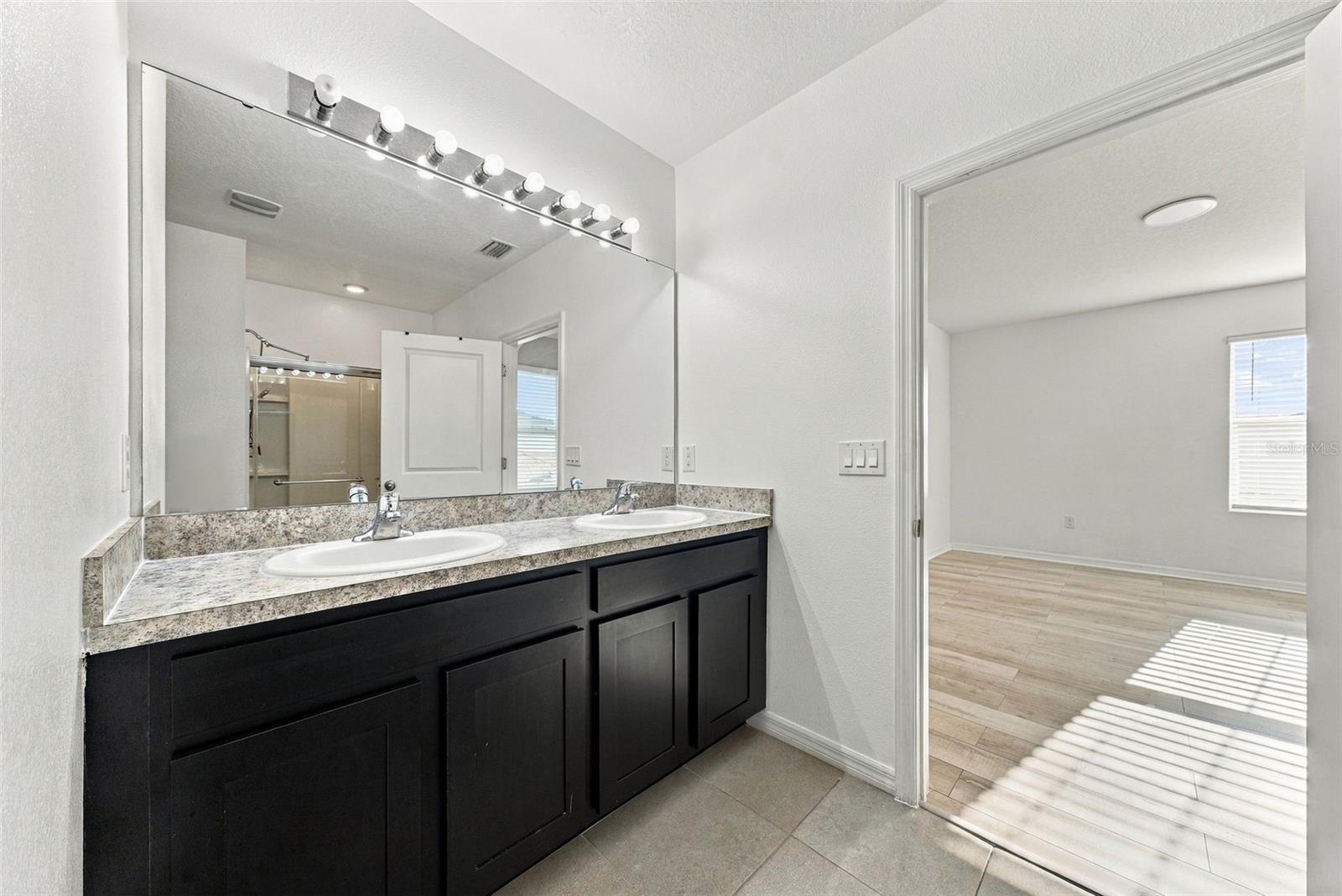 8028 PELICAN REED CIR — photo 20