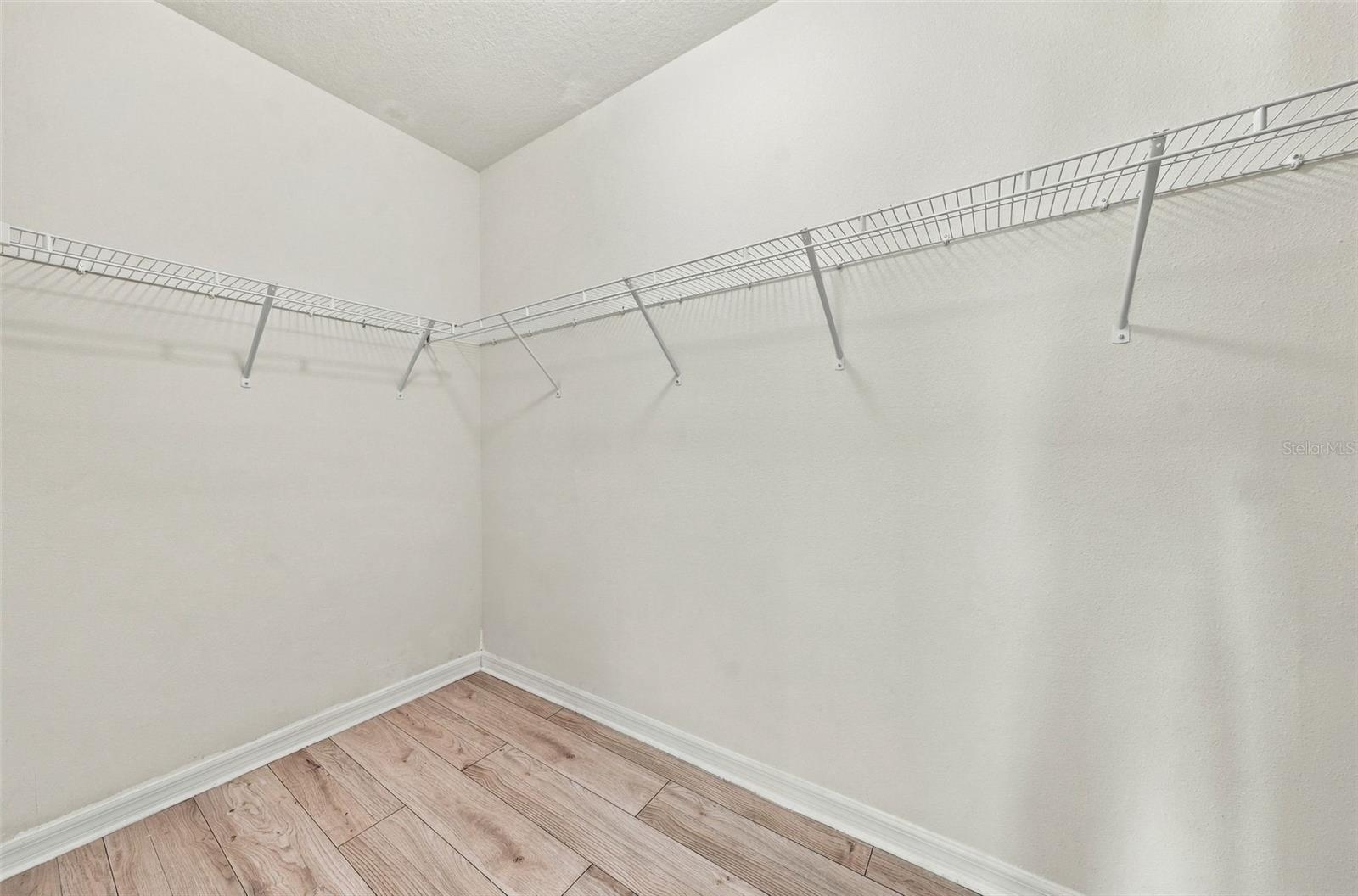 8028 PELICAN REED CIR — photo 31
