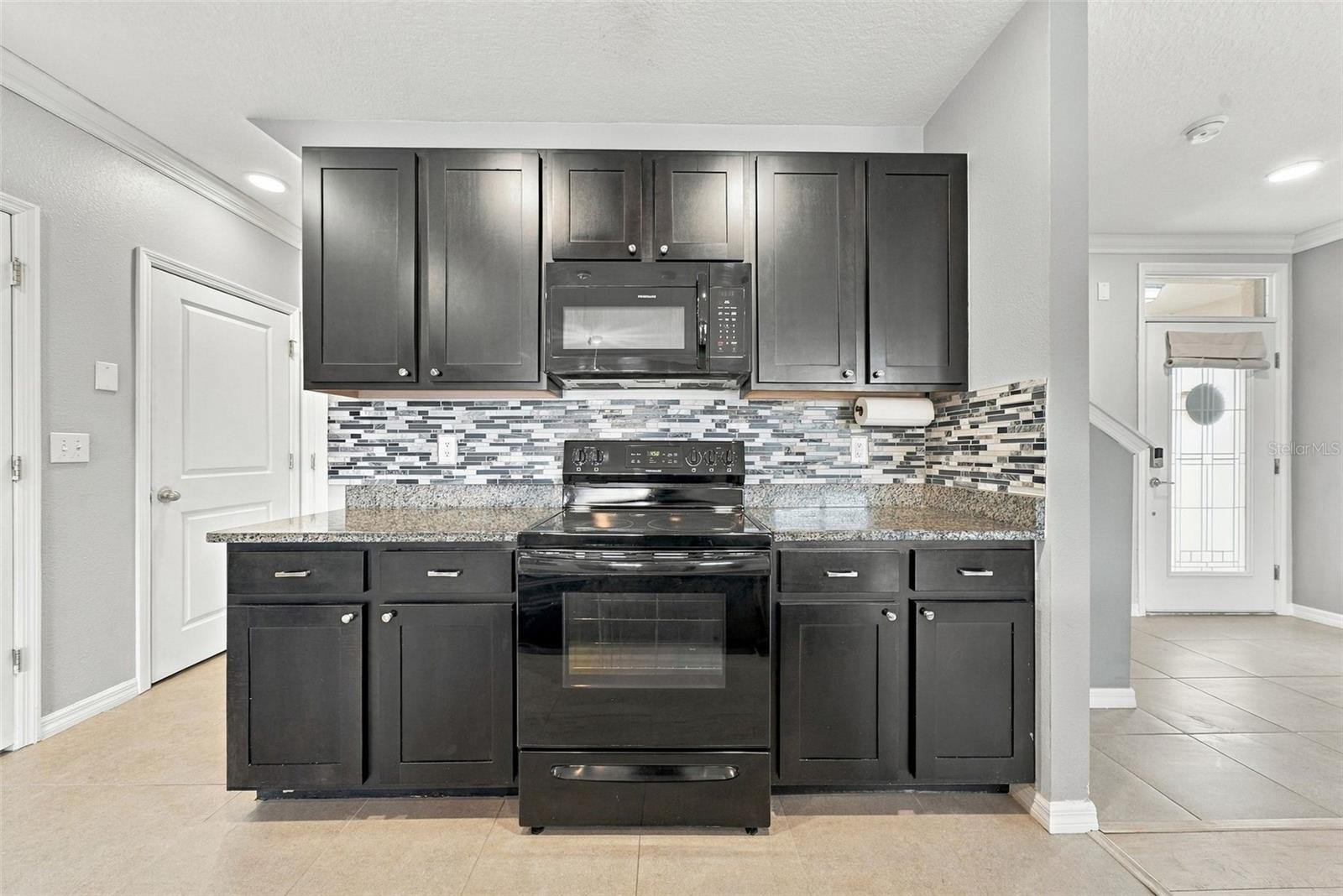 8028 PELICAN REED CIR — photo 10