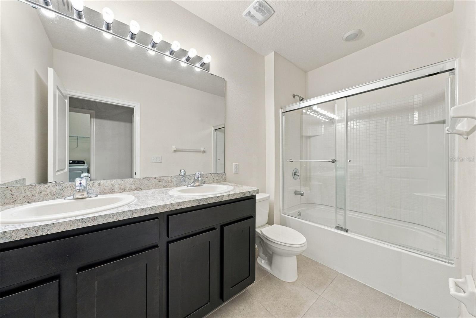 8028 PELICAN REED CIR — photo 29