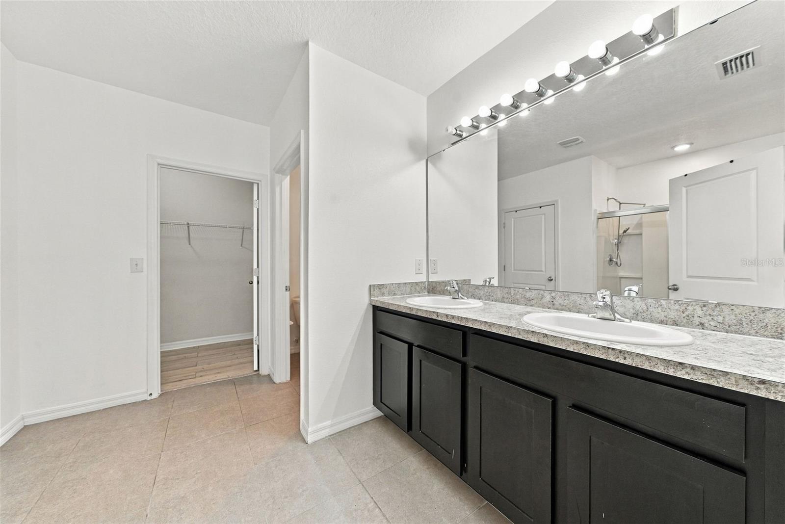 8028 PELICAN REED CIR — photo 21