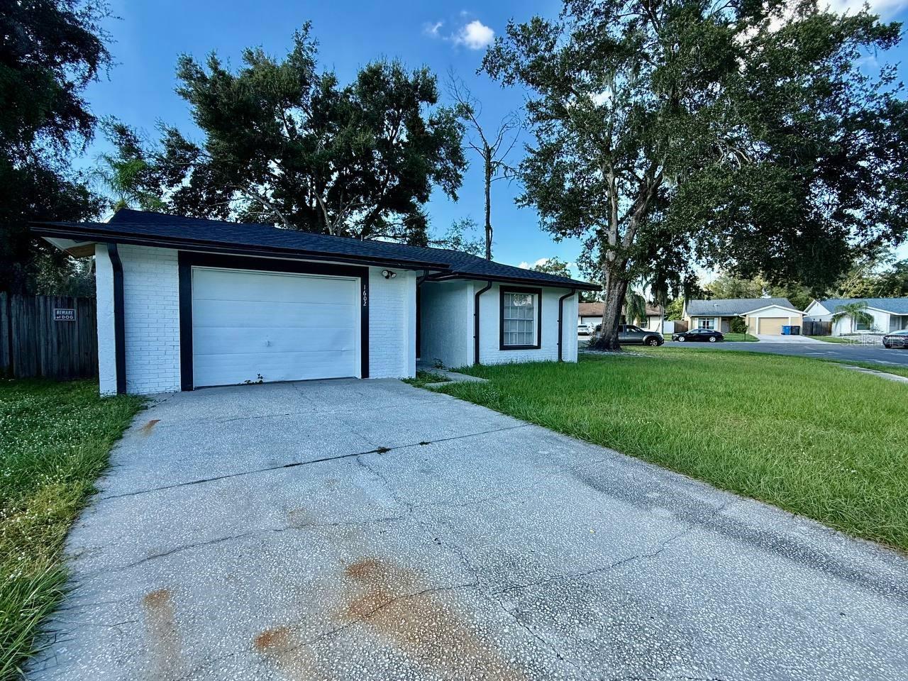 1602 PALM LEAF DR — photo 2
