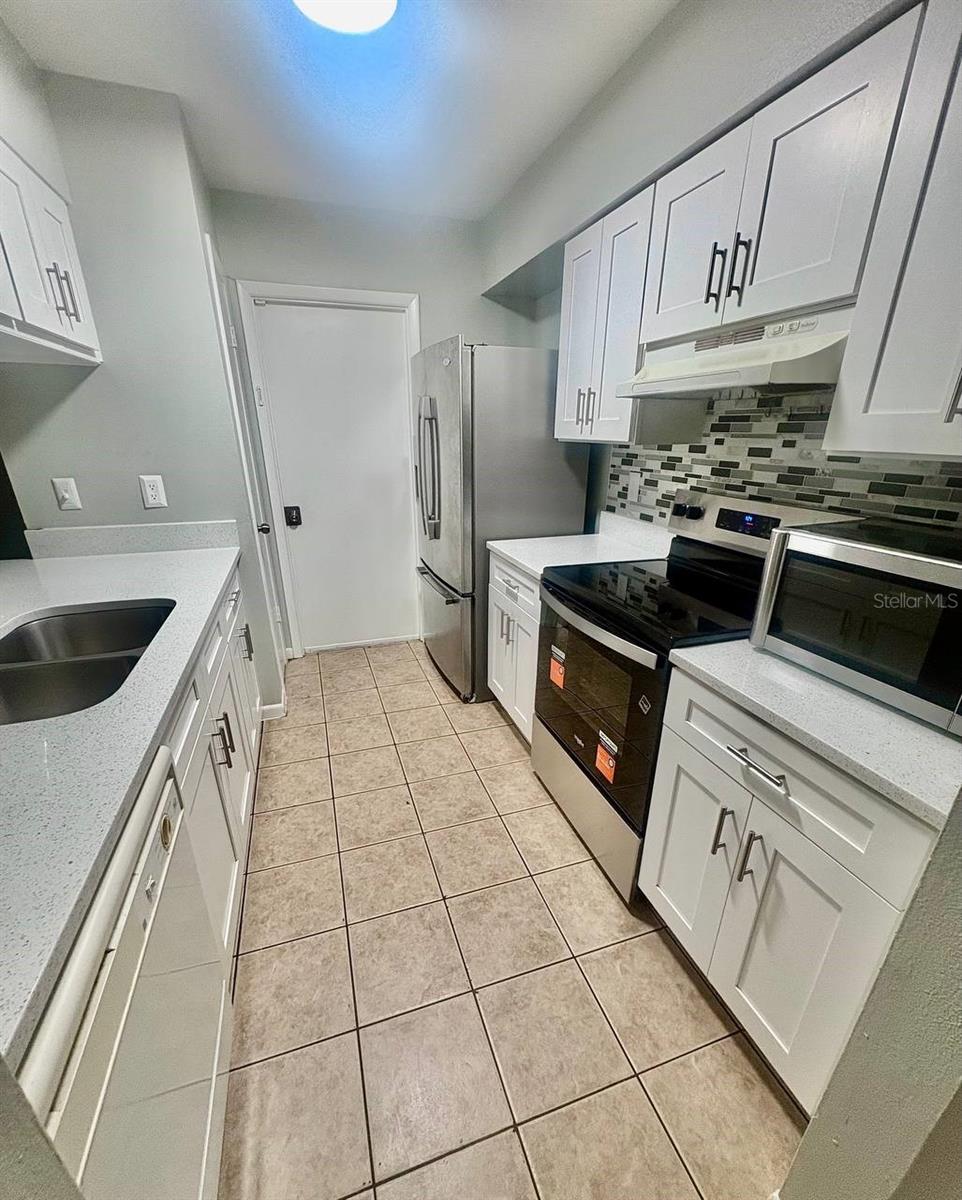 1602 PALM LEAF DR — photo 11