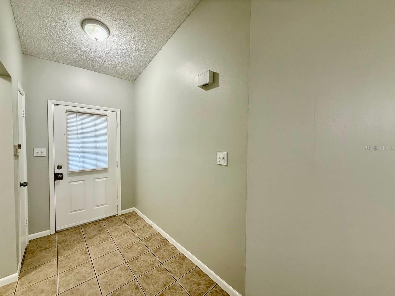 1602 PALM LEAF DR — photo 3