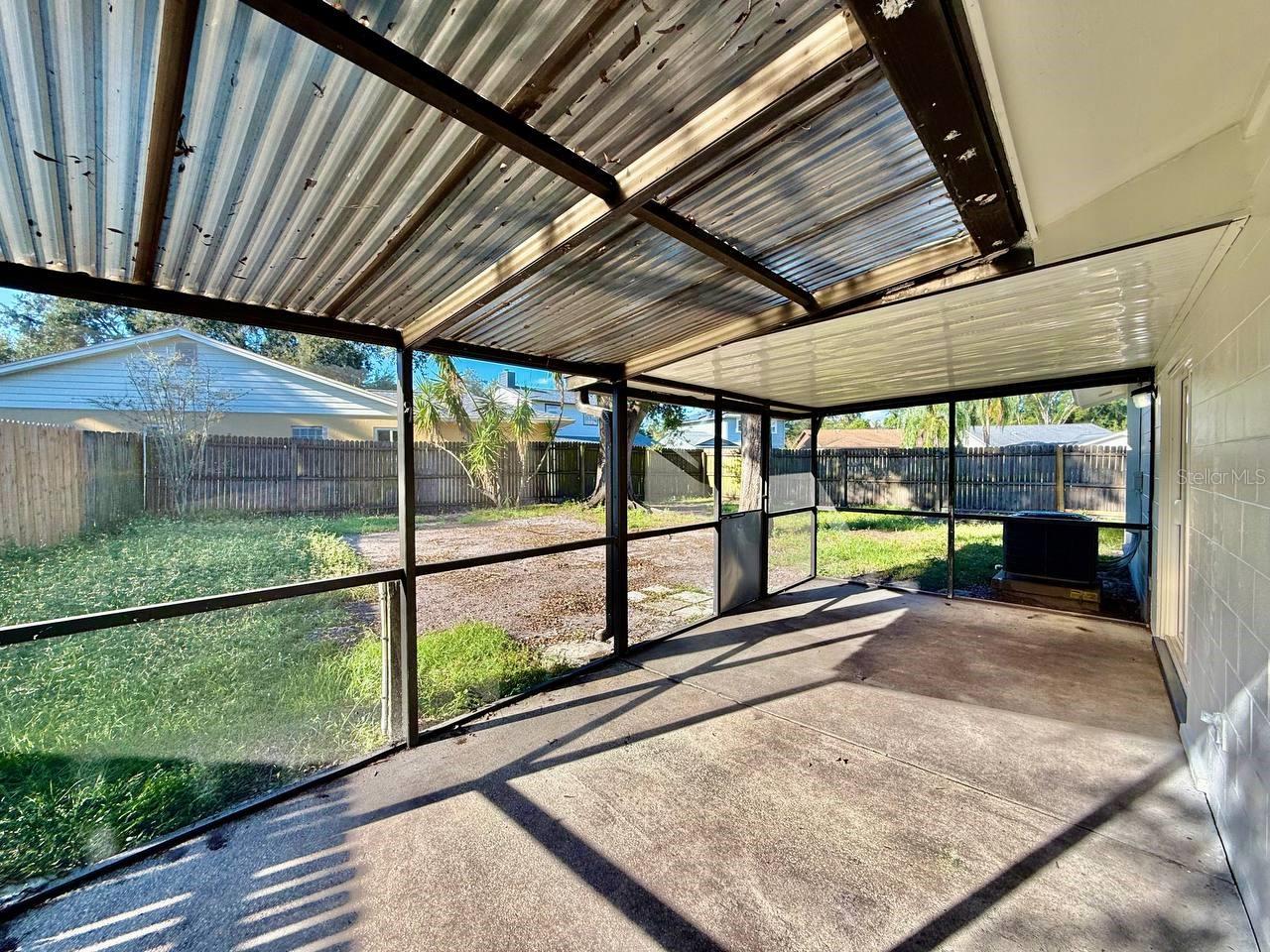 1602 PALM LEAF DR — photo 28