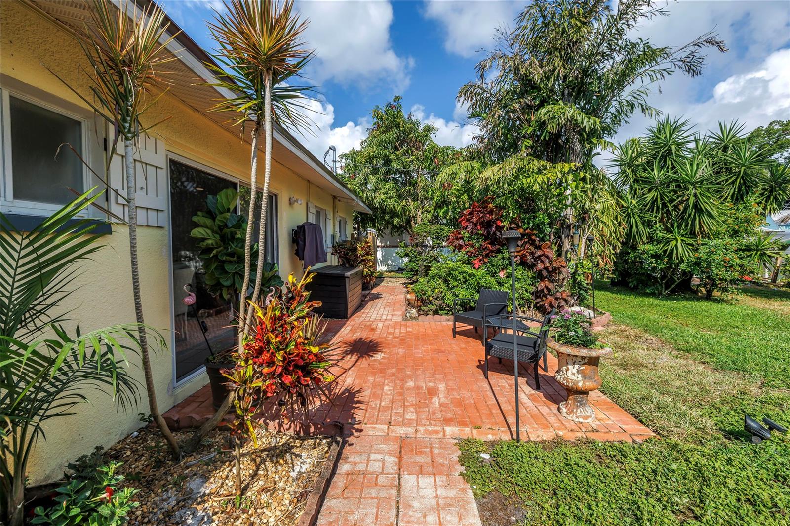 3843 NEPTUNE DR SE — photo 24