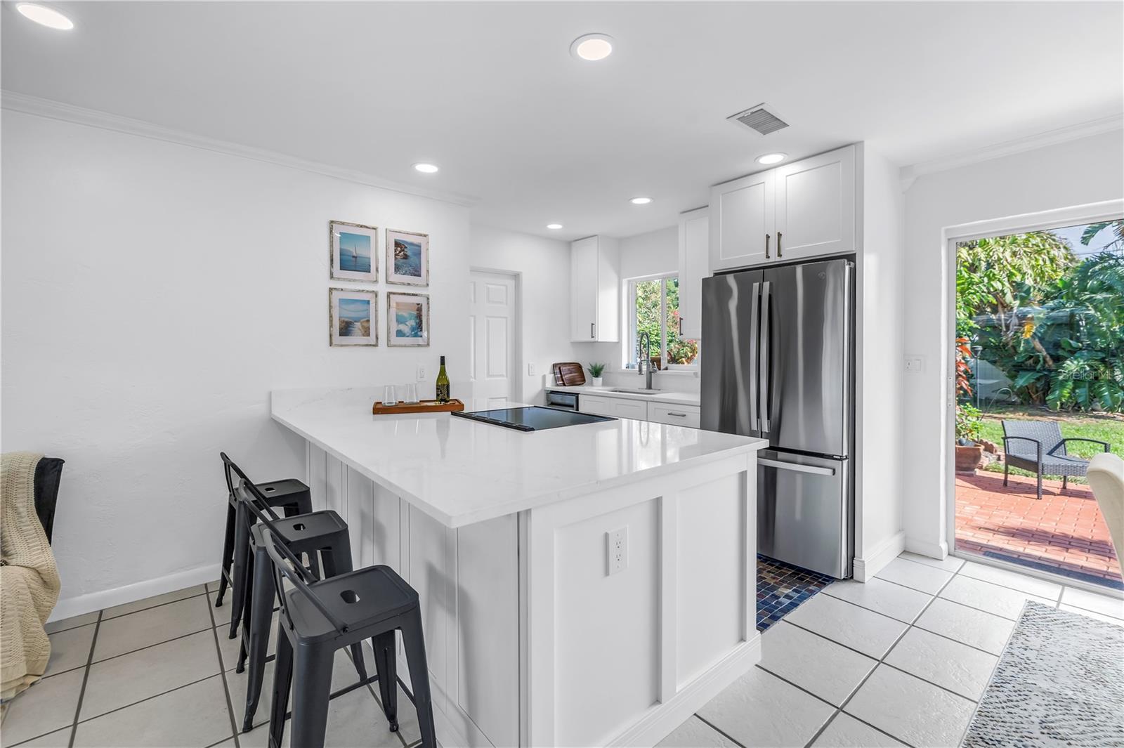 3843 NEPTUNE DR SE — photo 9